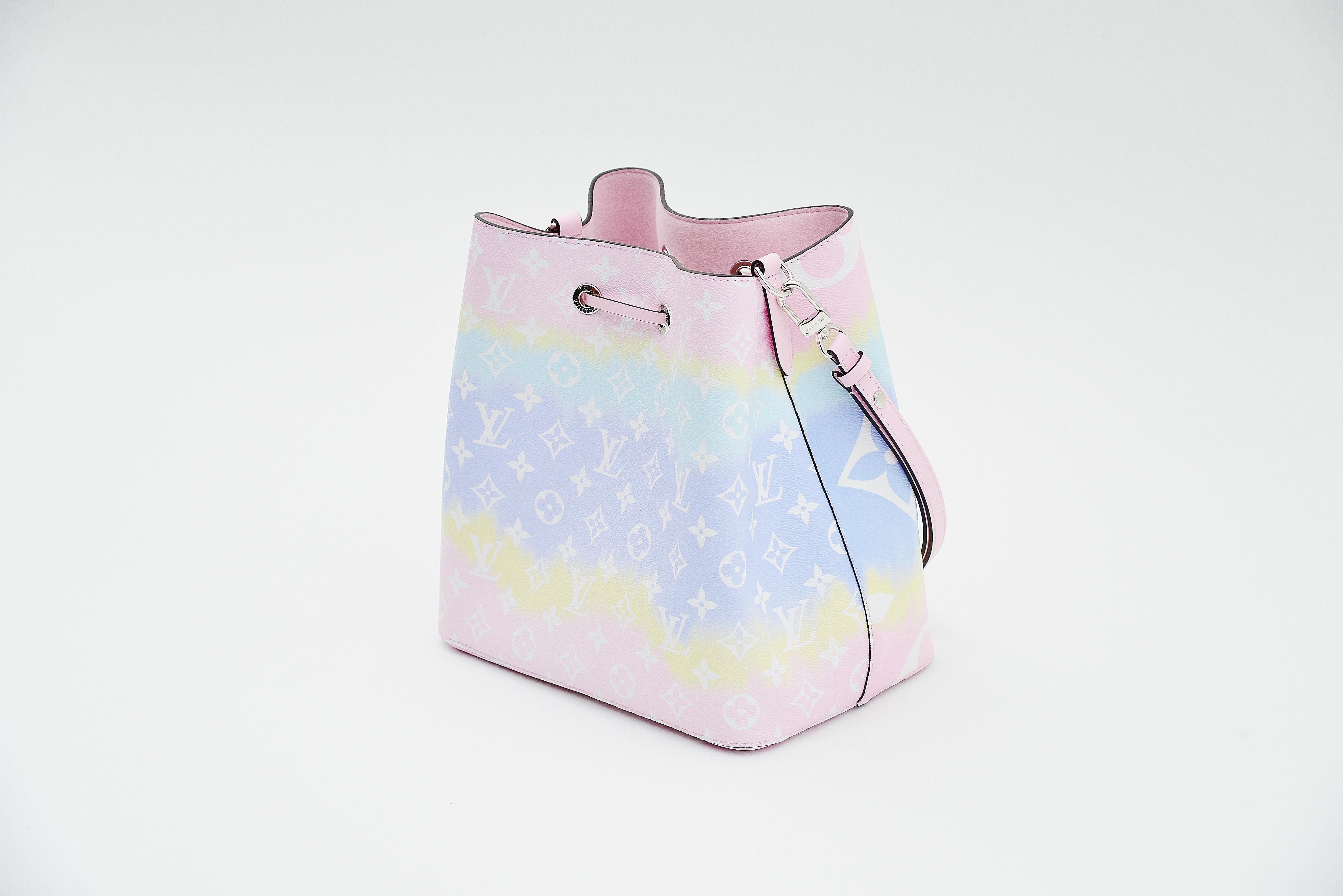 Louis Vuitton NeoNoe Ausverkaufte Escale Sommerkollektion 2020 NEU Full-Set, neu mit Etikett (Grau)