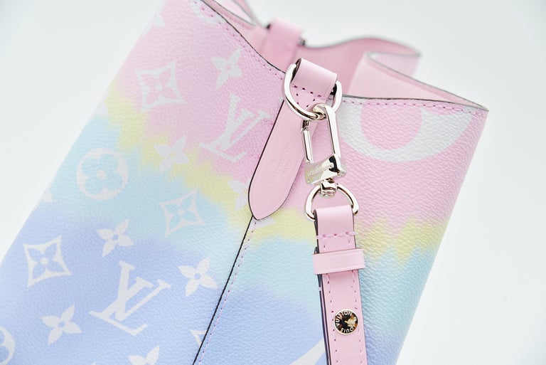 Louis Vuitton NeoNoe Sold Out Escale Summer Collection 2020 NEW Full-Set at  1stDibs