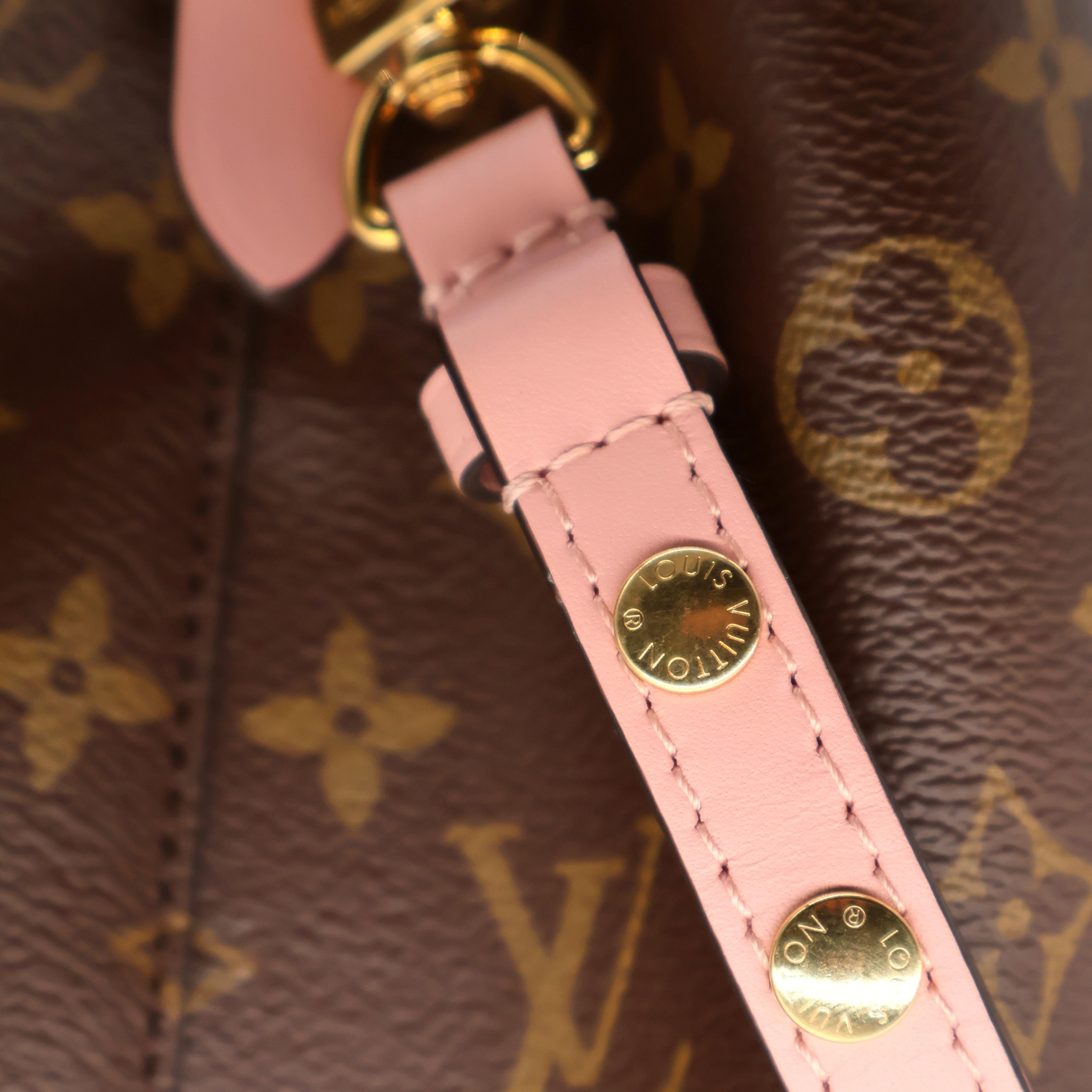 Louis Vuitton “NéoNoé” Monogram Rose Poudre Leather Shoulder Bucket Bag, 2017. For Sale 3