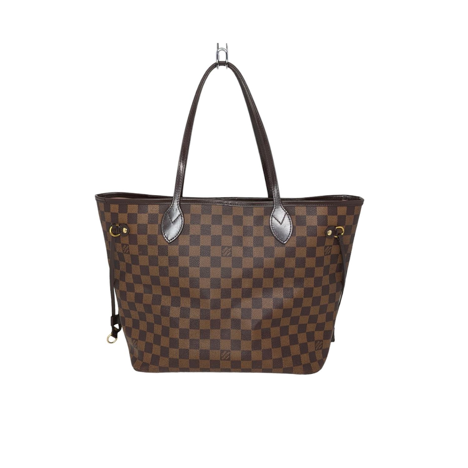 Louis Vuitton Neverfull Damier Ebene MM Tote with Pouch In Good Condition For Sale In Scottsdale, AZ