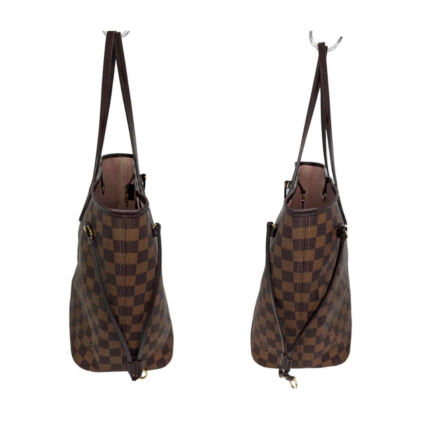 Louis Vuitton Neverfull Damier Ebene MM Tote with Pouch In Good Condition In Scottsdale, AZ