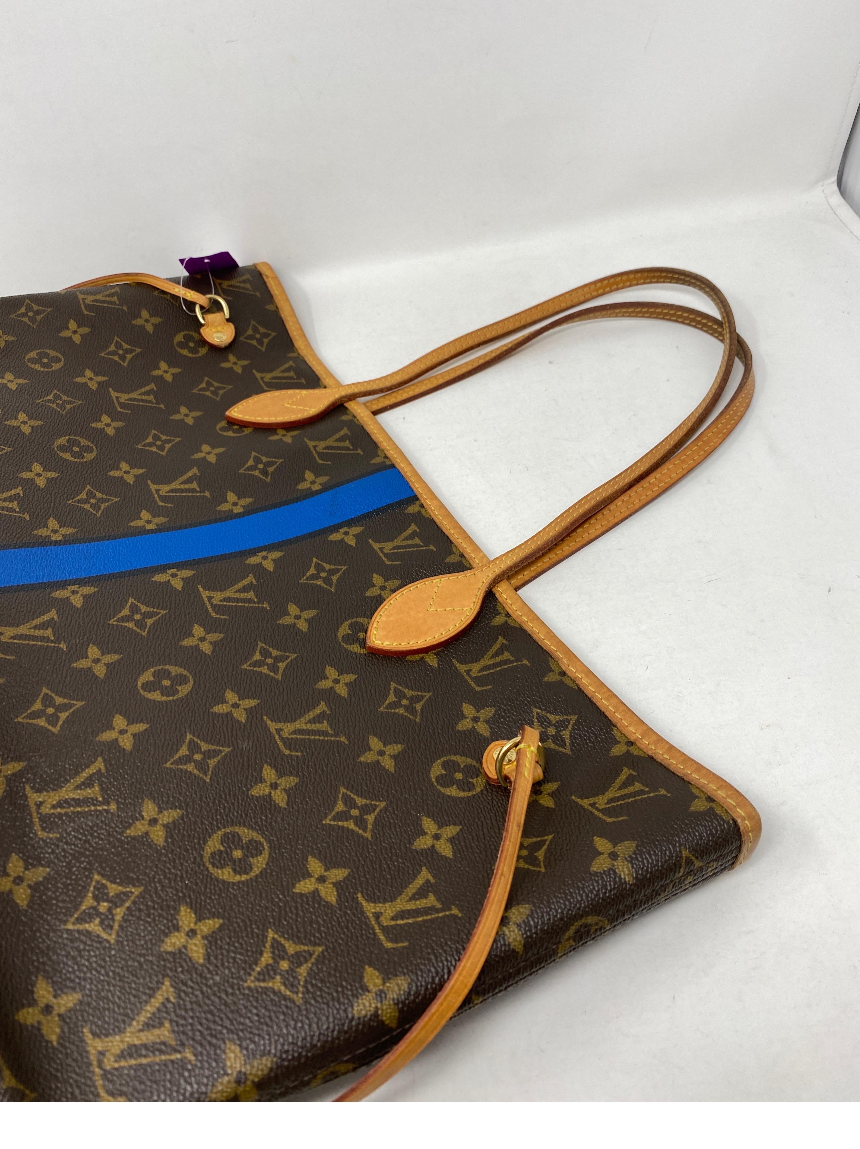 Louis Vuitton Neverfull MM Bag  5