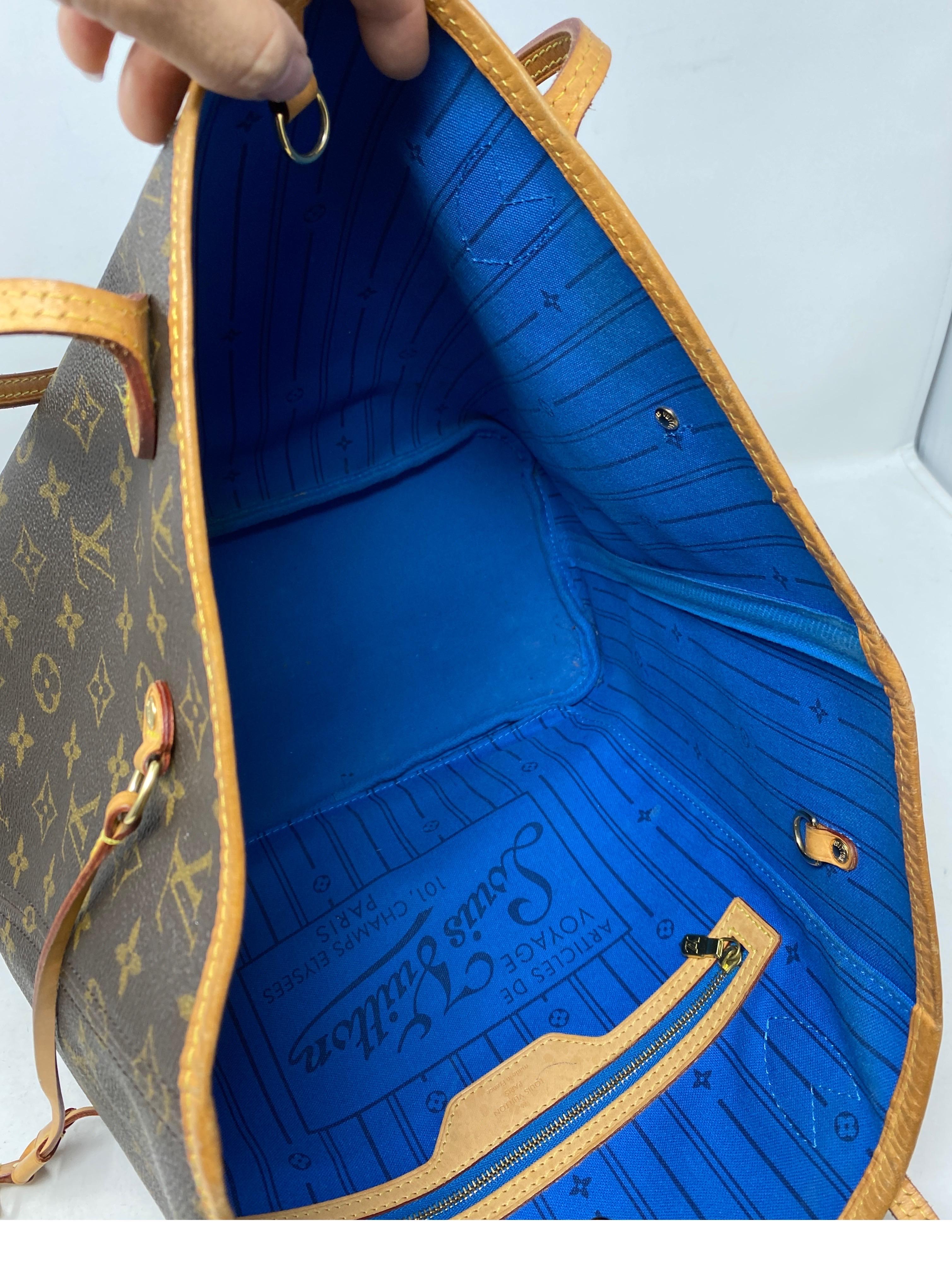 Louis Vuitton Neverfull MM Bag  10
