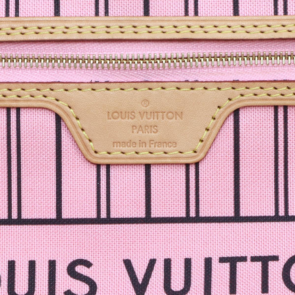 Louis Vuitton Neverfull MM Bag in Monogram Jungle Dots 2016 Limited Edition For Sale 11