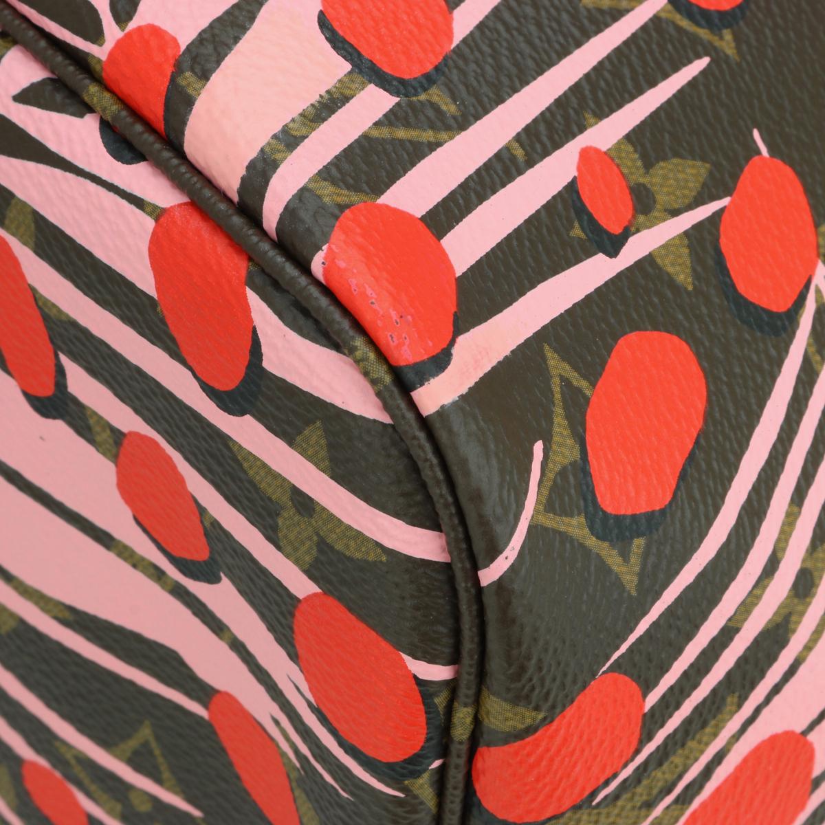 Louis Vuitton Neverfull MM Bag in Monogram Jungle Dots 2016 Limited Edition For Sale 4