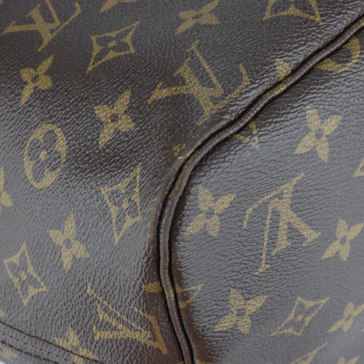 Louis Vuitton Neverfull MM Bag in Monogram with Beige Interior 2017 For Sale 4