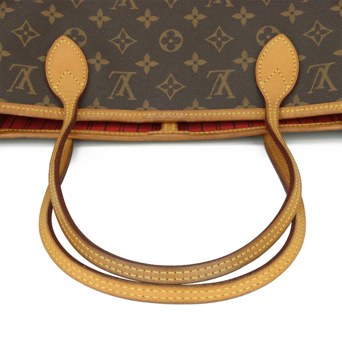 Louis Vuitton Neverfull MM Bag in Monogram with Cherry Red Interior 2019 For Sale 7