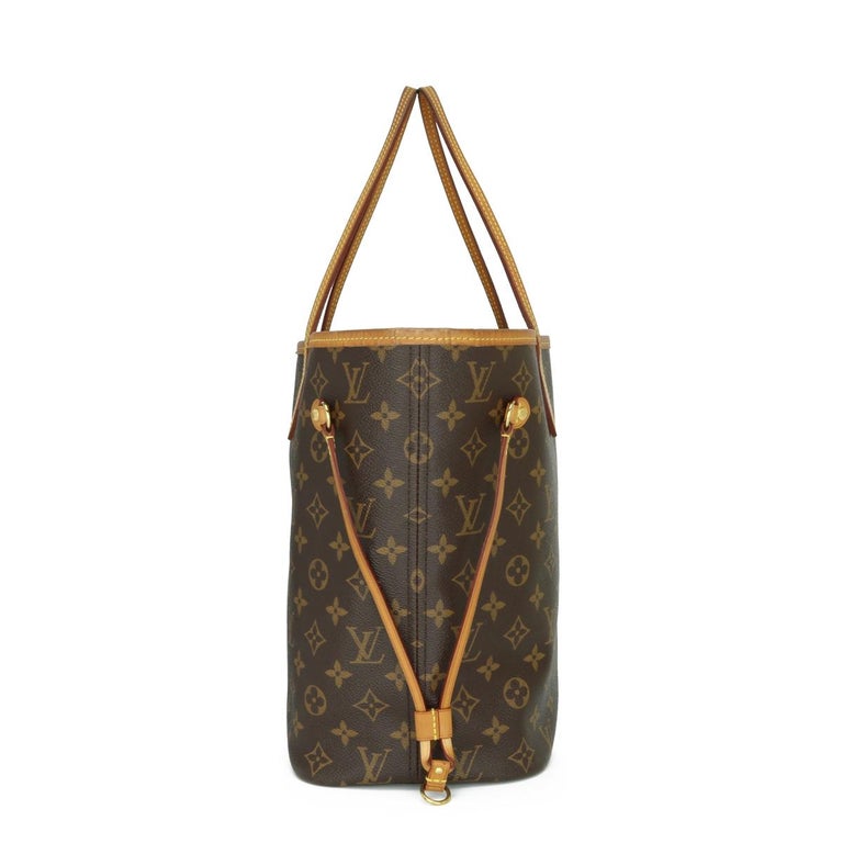 Louis Vuitton Neverfull MM Bag in Monogram with Cherry Red Interior 2019  For Sale at 1stDibs