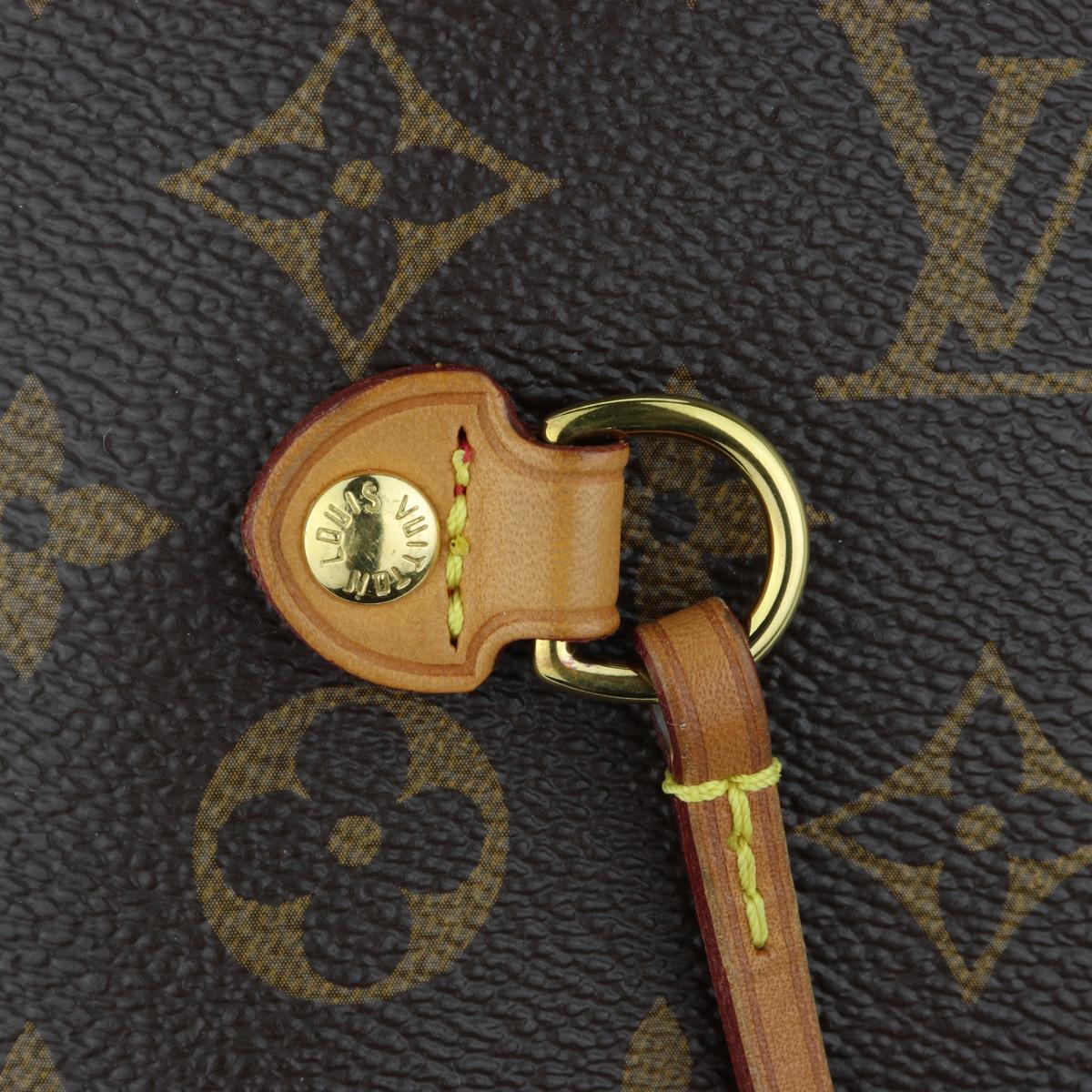 Women's or Men's Louis Vuitton Neverfull MM Bag in Monogram with Cherry Red Interior 2019 For Sale
