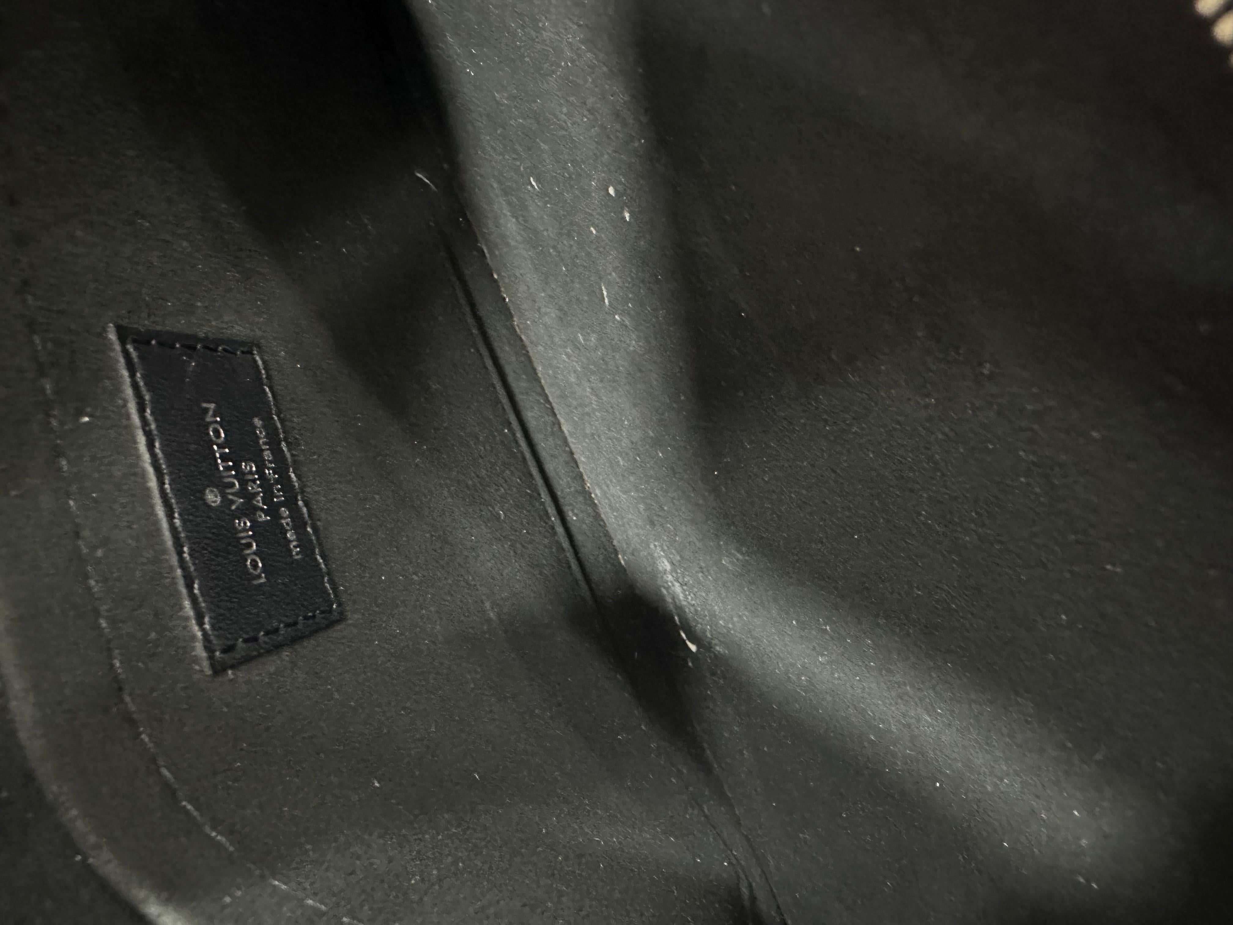 Louis Vuitton Neverfull MM Black Epi Leather Shoulder Bag 10