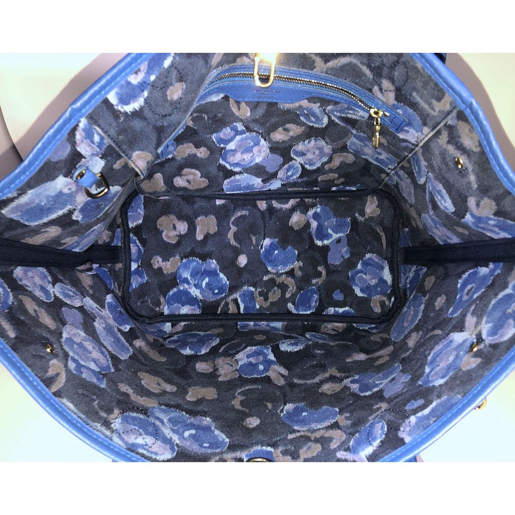 Louis Vuitton Neverfull MM Blue Voyage Tote Limited Edition in Dust Bag In Good Condition In Boca Raton, FL