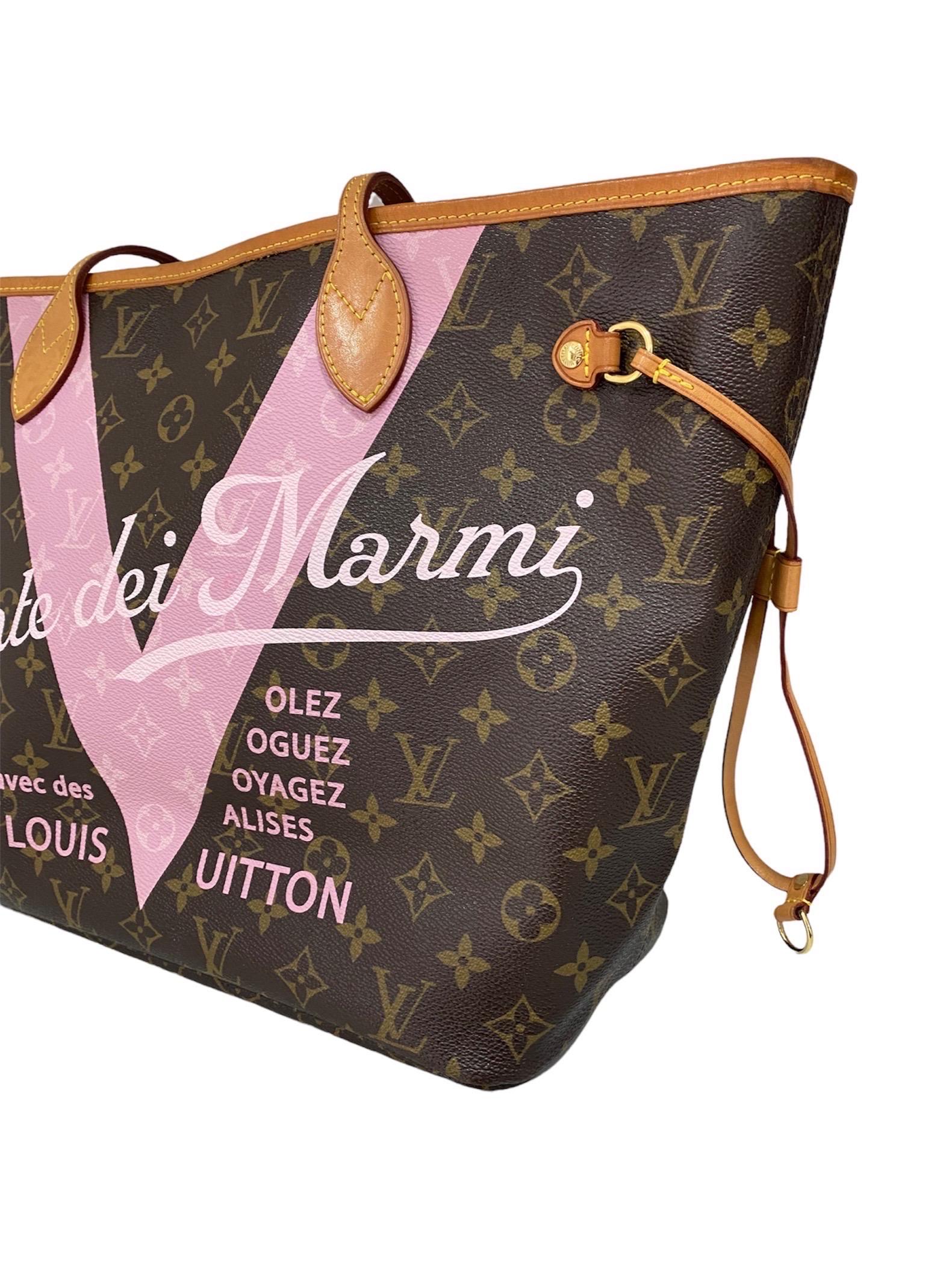 Louis Vuitton bag, Neverfull model, size MM, limited edition, year of production 2013, made in monogram canvas with front writing in pink and white.

Equipped with a central closure with hook, internally lined in pink striped fabric, very