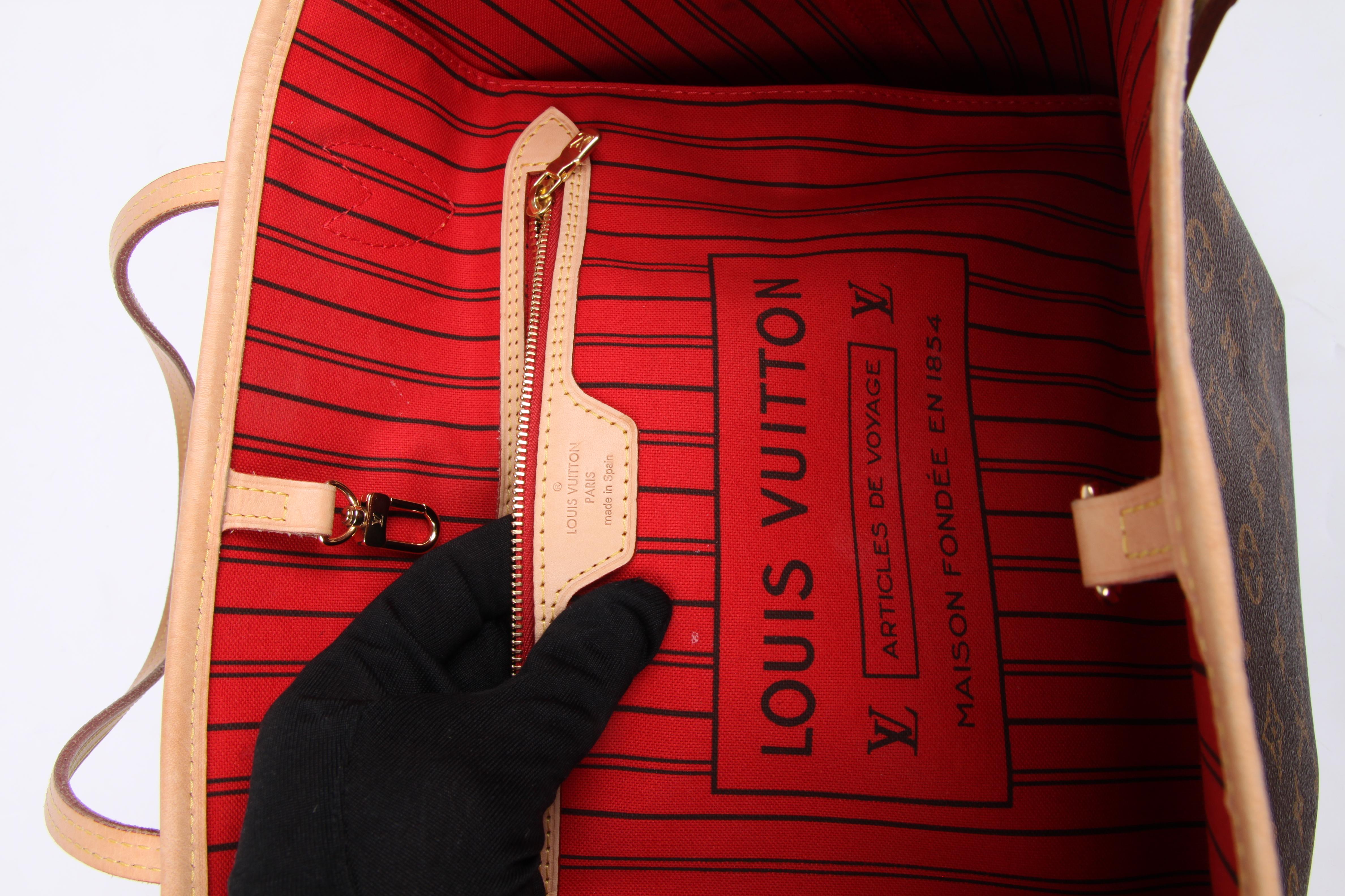   Louis Vuitton Neverfull MM Monogram Tote Bag - brown    3