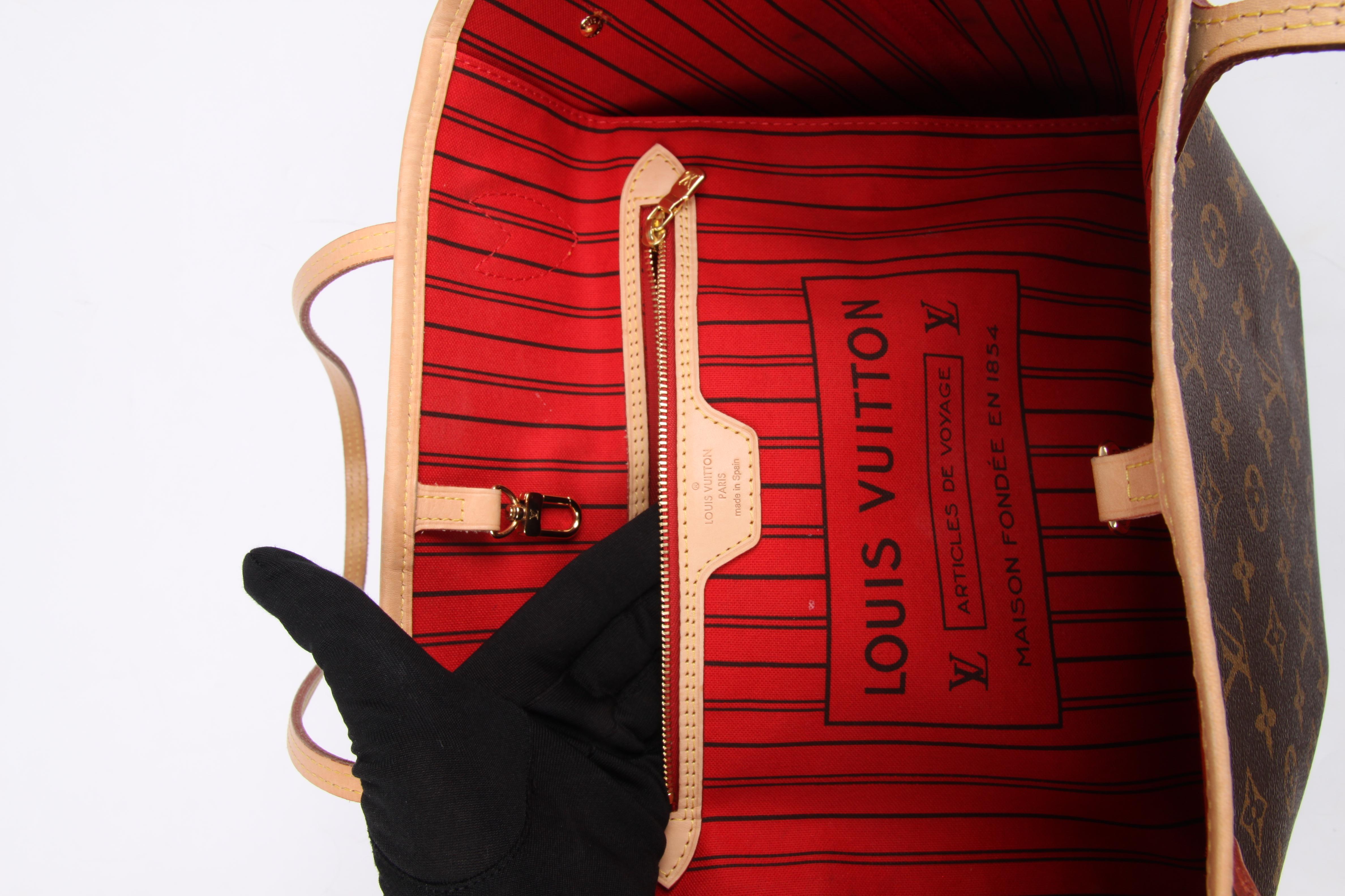   Louis Vuitton Neverfull MM Monogram Tote Bag - brown    4