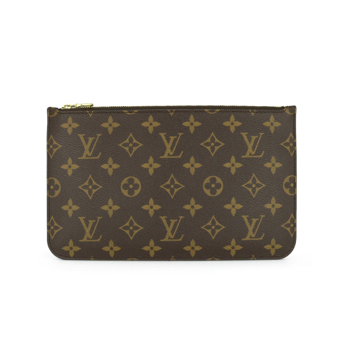 Louis Vuitton Neverfull MM Zip Pochette Pouch in Monogram with Beige Interior 2016.

This pouch is in good condition. 

- Exterior Condition: Good condition. The outside of the pouch shows signs of wear. There is inking wear to the corners, two