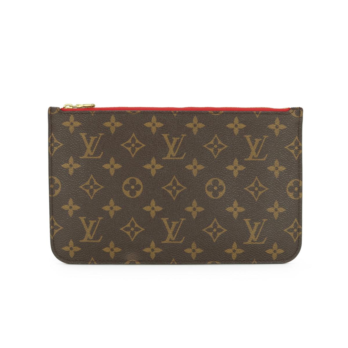 Louis Vuitton Neverfull MM Zip Pochette Pouch in Monogram with Cherry Red Interior 2019.

This pouch is in good condition. 

- Exterior Condition: Good condition. The outside of the pouch shows signs of wear. There is inking wear to the corners and