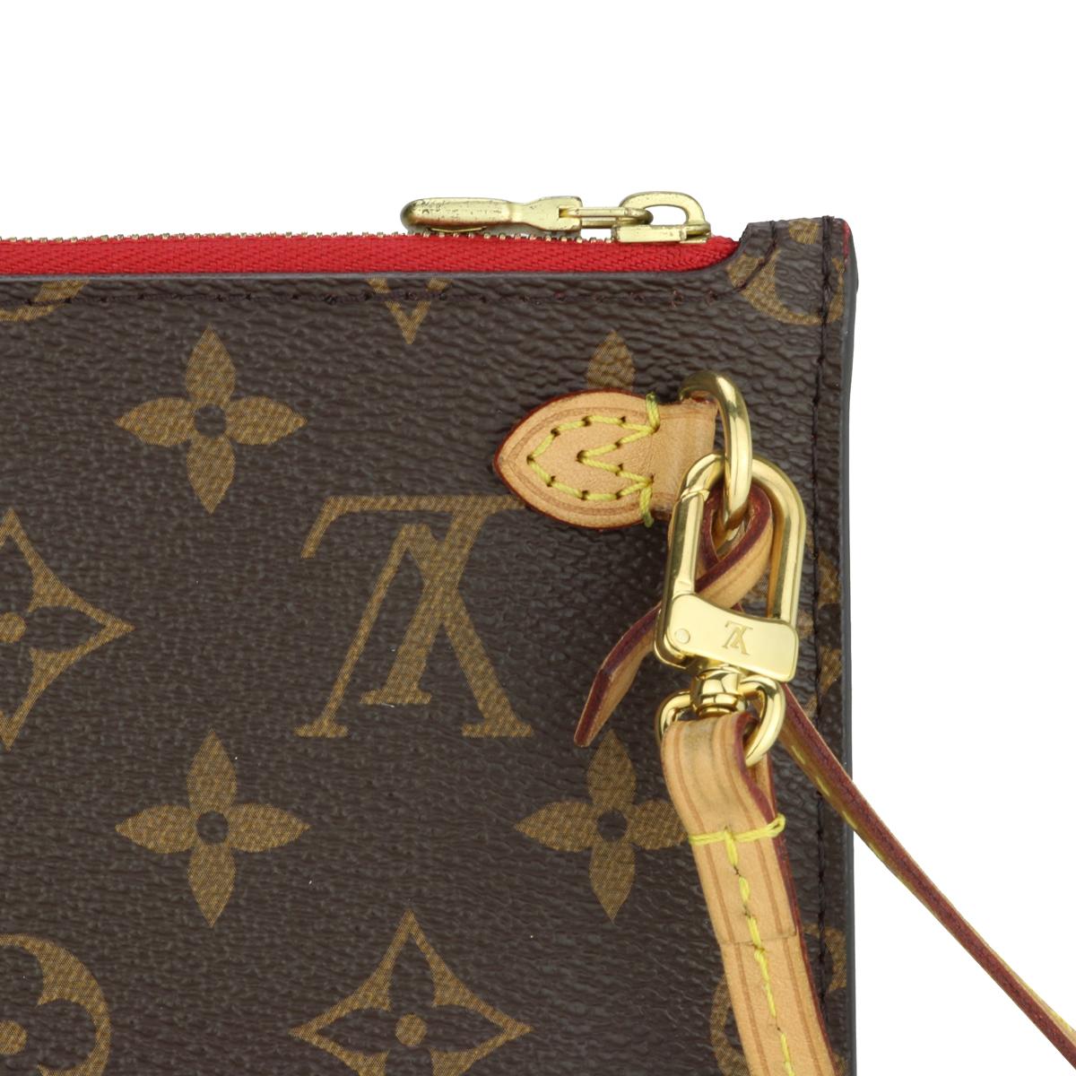 Louis Vuitton Neverfull MM Pochette Pouch in Monogram with Red Interior 2019 In Good Condition In Huddersfield, GB