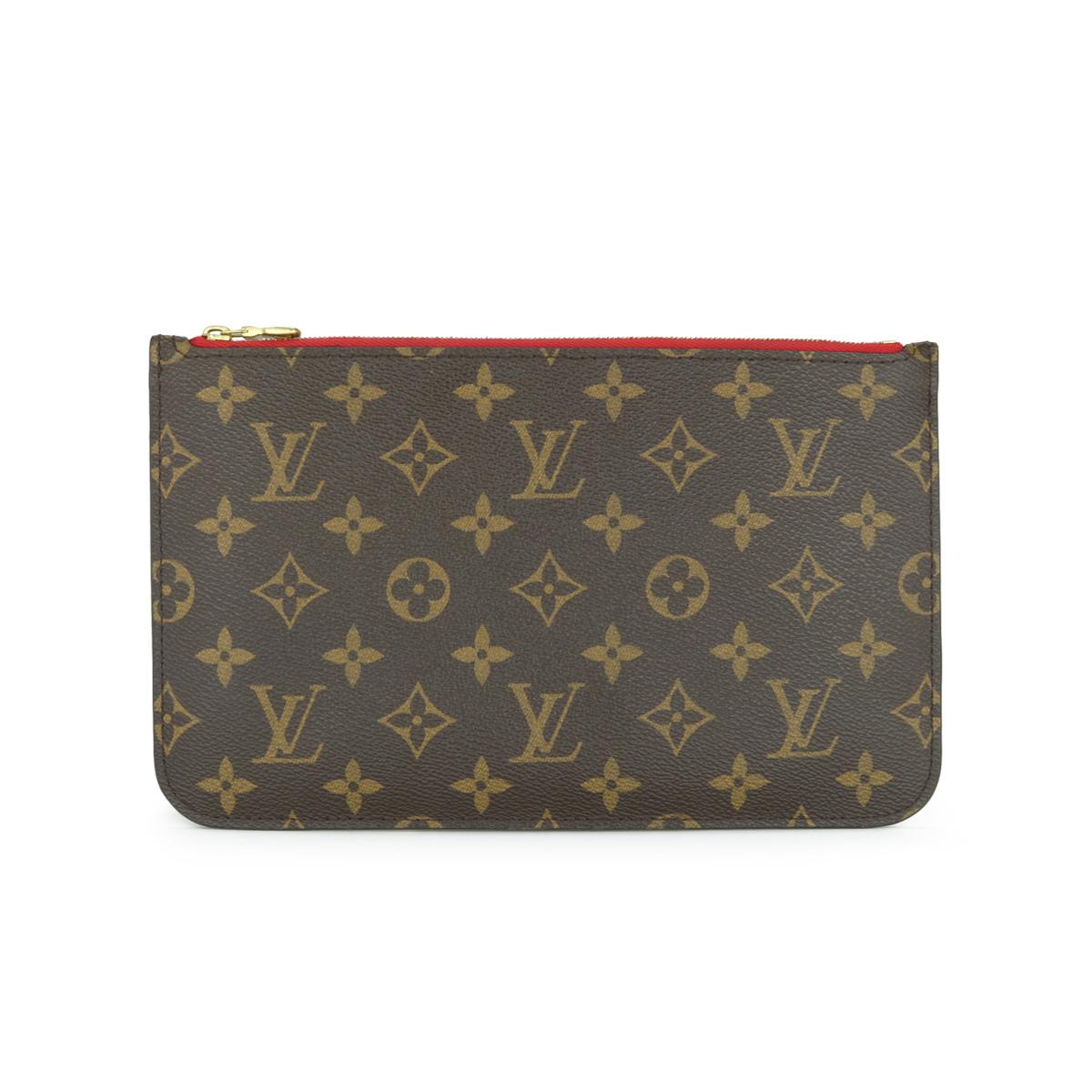 Louis Vuitton Neverfull MM Zip Pochette Pouch in Monogram with Cherry Red Interior 2020.

This pouch is in very good condition. 

- Exterior Condition: Very good condition. There is very light inking wear to the corners and two topside endpoints.