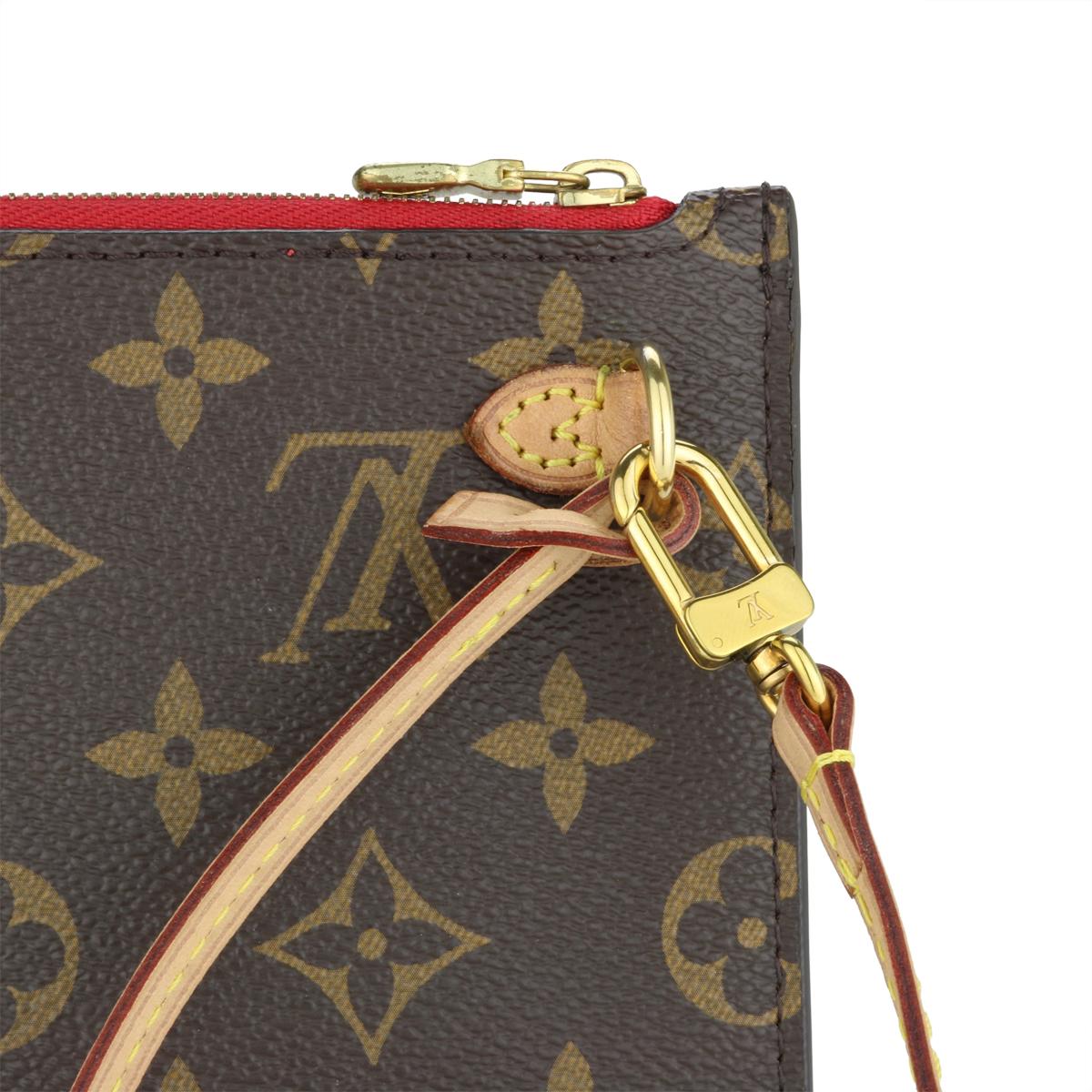 Louis Vuitton Neverfull MM Pochette Pouch in Monogram with Red Interior 2020 In Excellent Condition In Huddersfield, GB