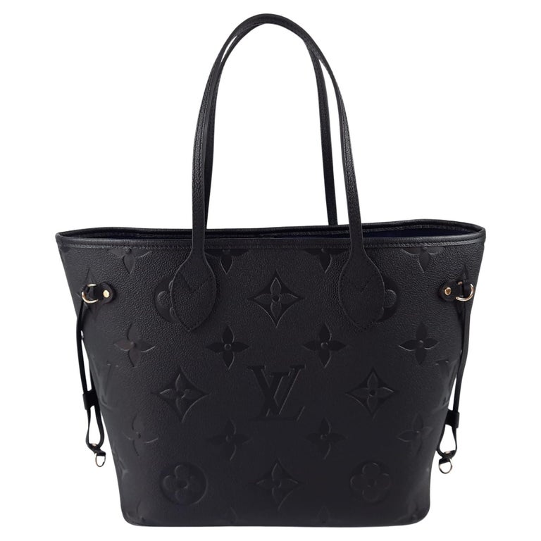 Louis Vuitton Black Embossed Purse - 92 For Sale on 1stDibs