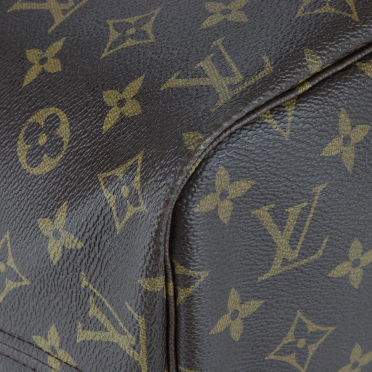 Louis Vuitton Neverfull MM Tote in Monogram with Beige Interior 2018 3