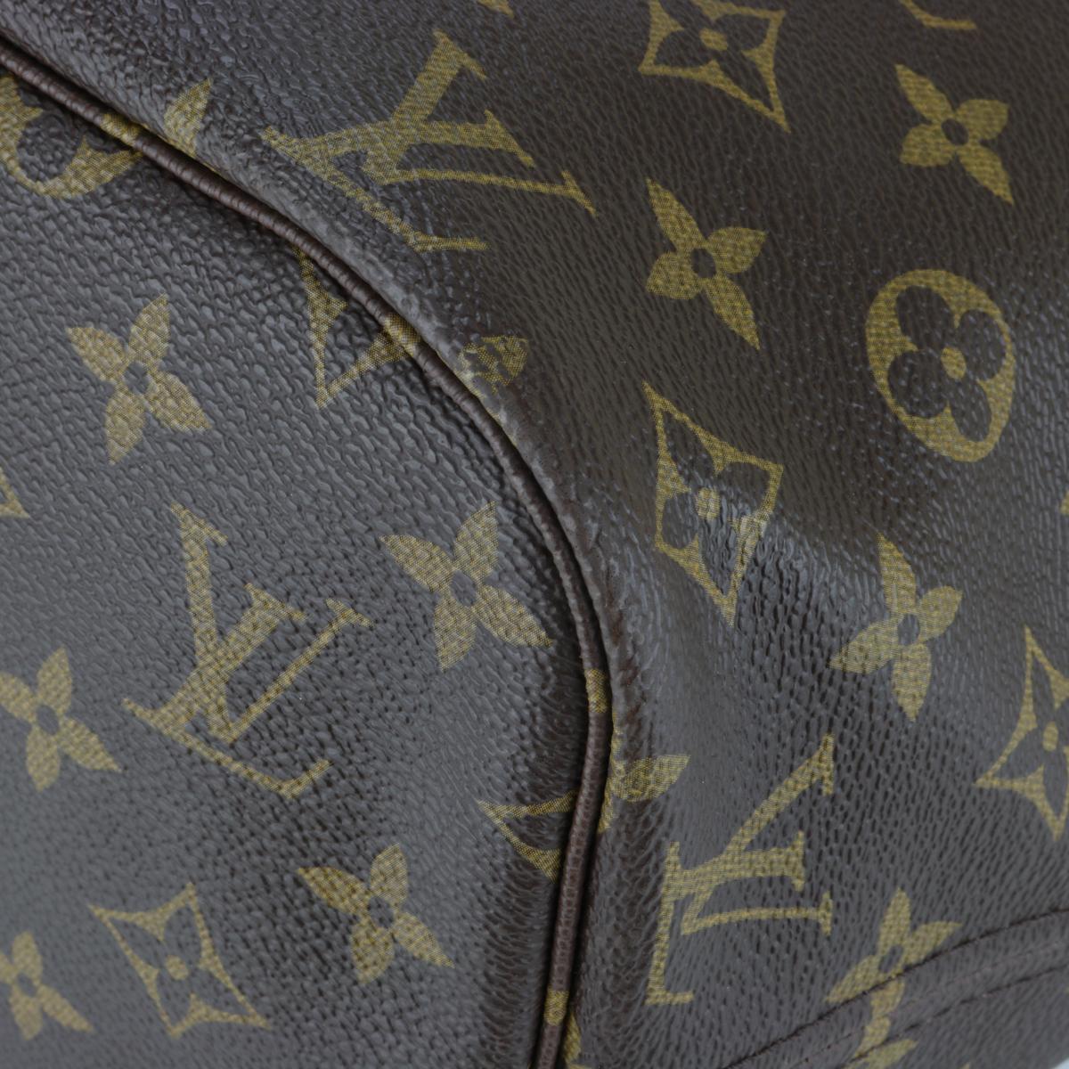 Louis Vuitton Neverfull MM Tote in Monogram with Beige Interior 2018 4