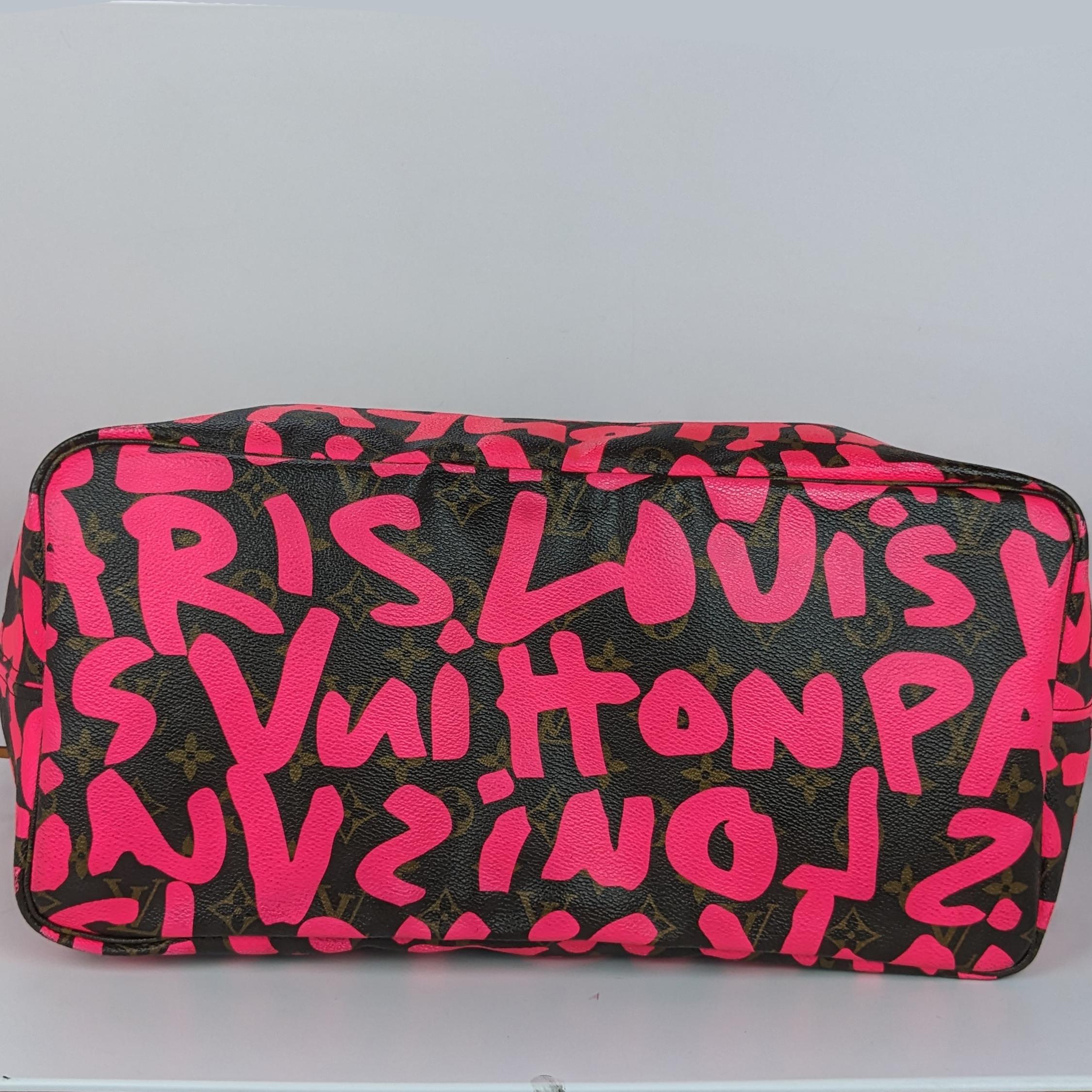 Women's Louis Vuitton Neverfull Monogram Graffiti Stephan Sprouse GM Pink