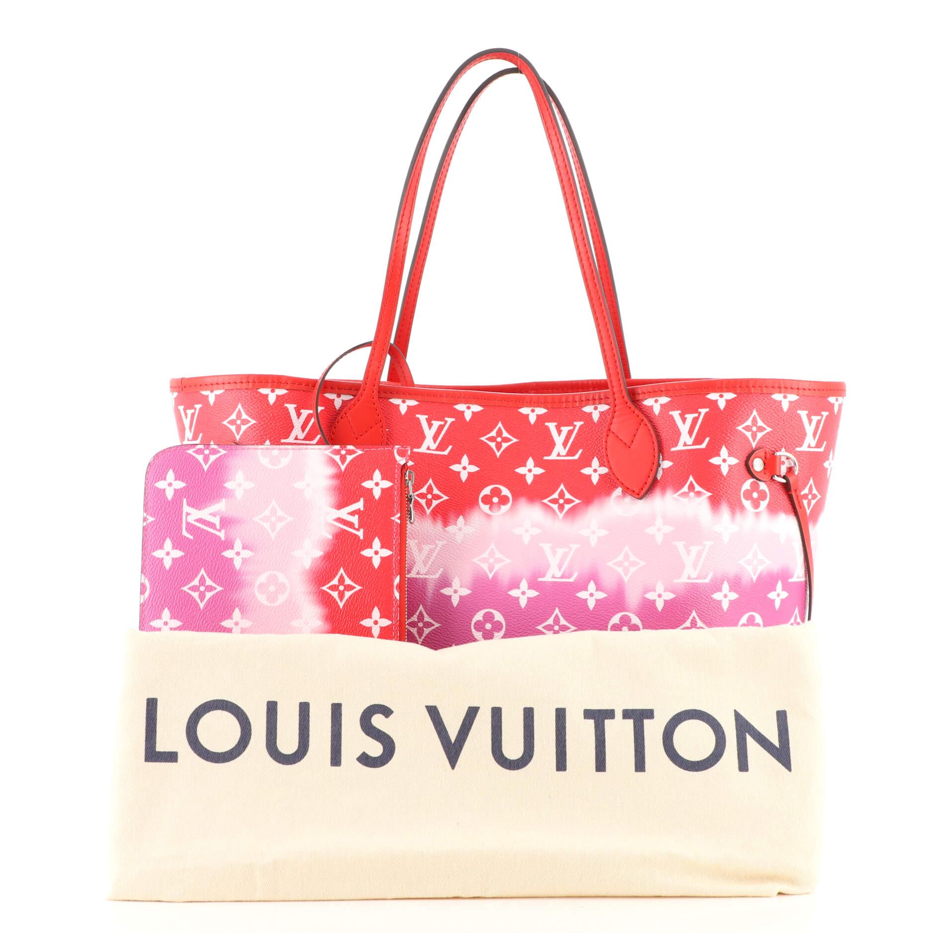 Condition: Great. Creasing on handles, minor wear on base corners. Light wear and marks in interior, scratches on hardware.
Accessories: Pochette, Dust Bag
Measurements: Handle Drop 8