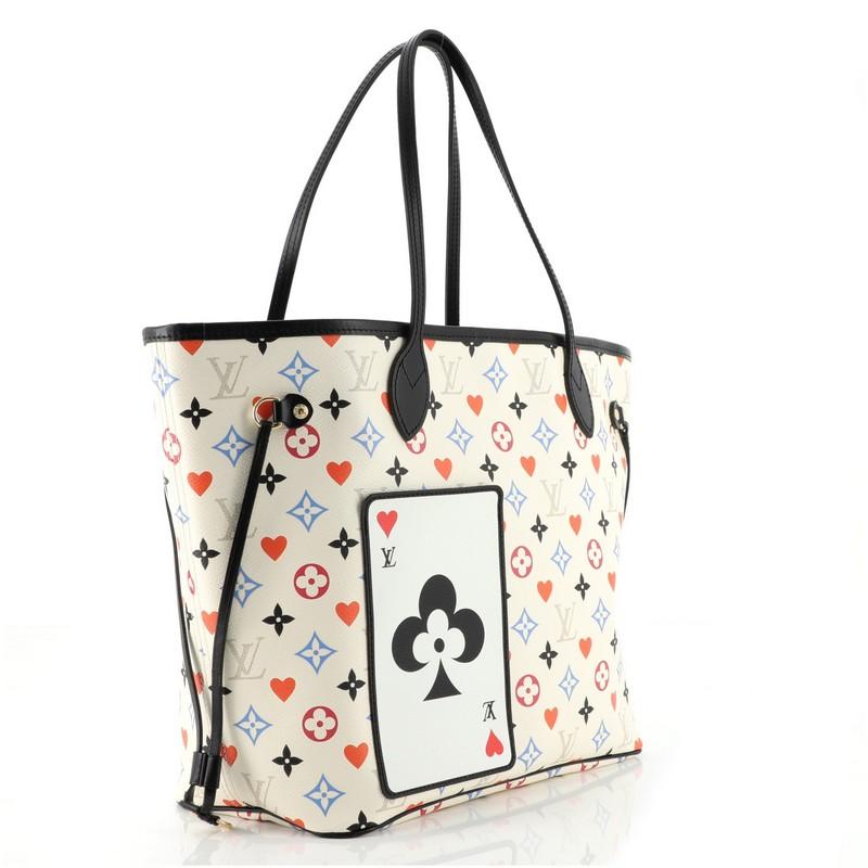 Condition: Good. Small marks on base, creasing on exterior and handles. Minor wear on leather trims, scratches on hardware.
Accessories: No Accessories
Measurements: Handle Drop 8