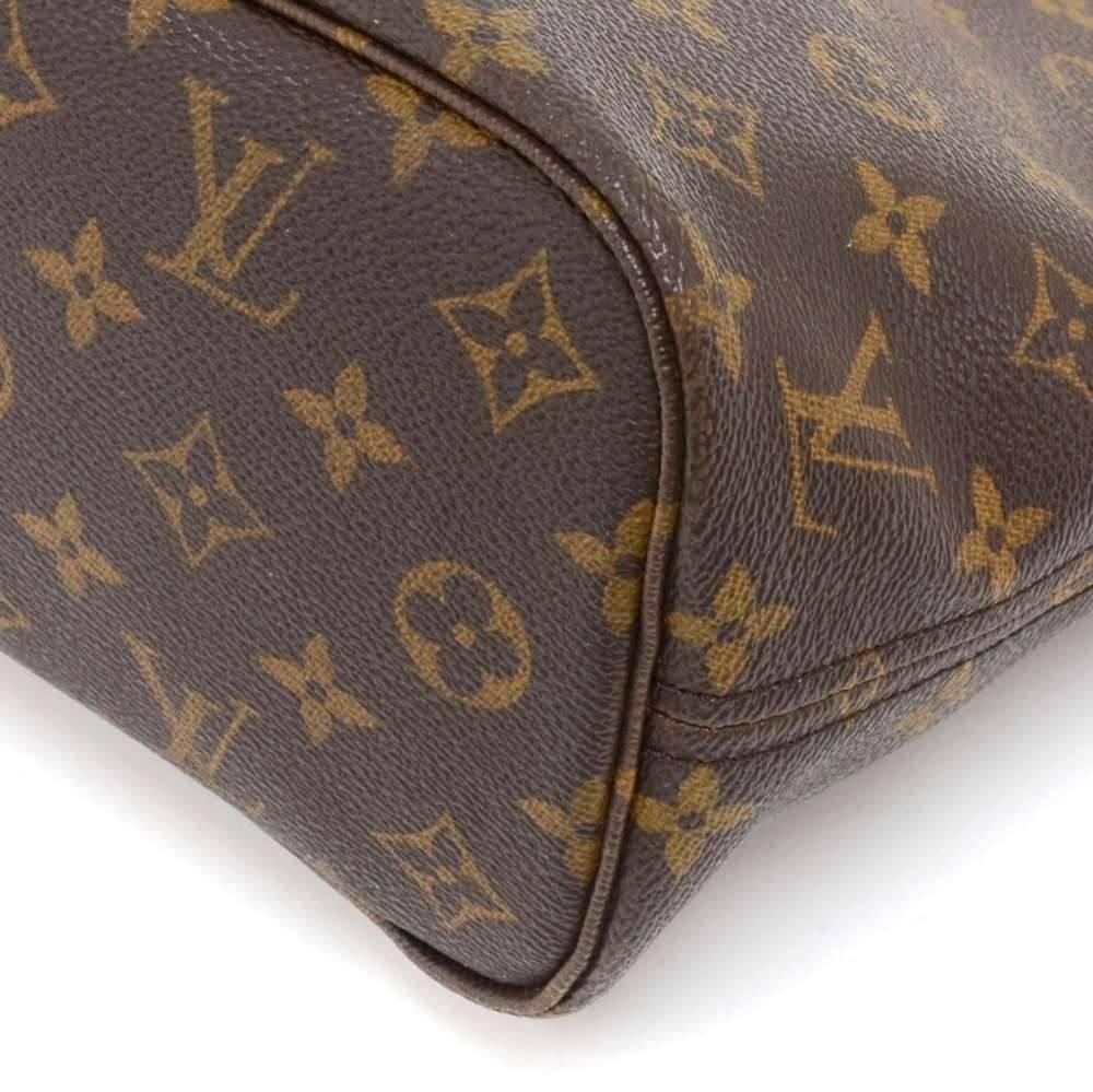 Louis Vuitton Neverfull PM Monogram Canvas Shoulder Tote Bag  2