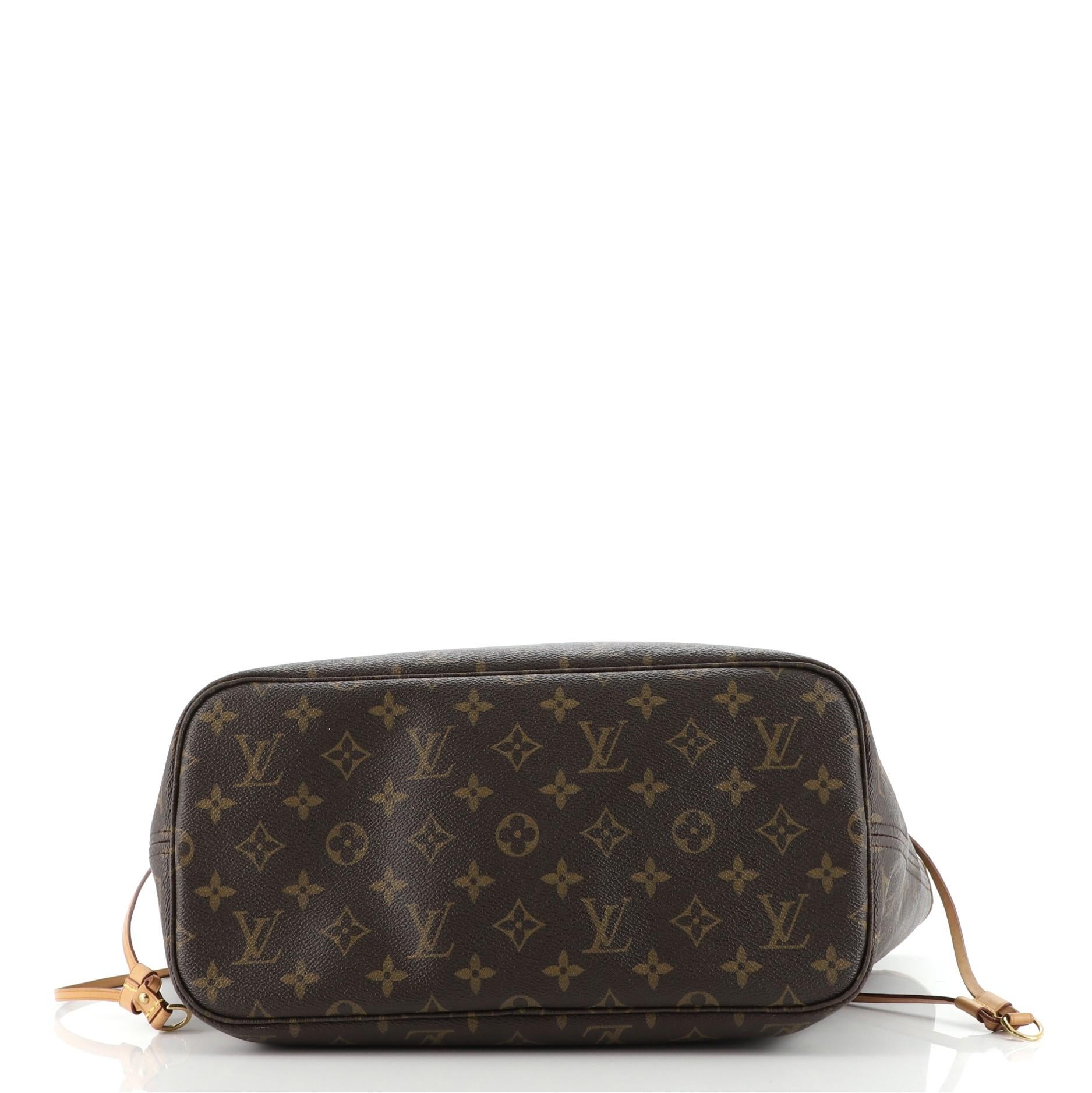 Louis Vuitton Neverfull Tote Monogram Canvas MM In Good Condition In NY, NY
