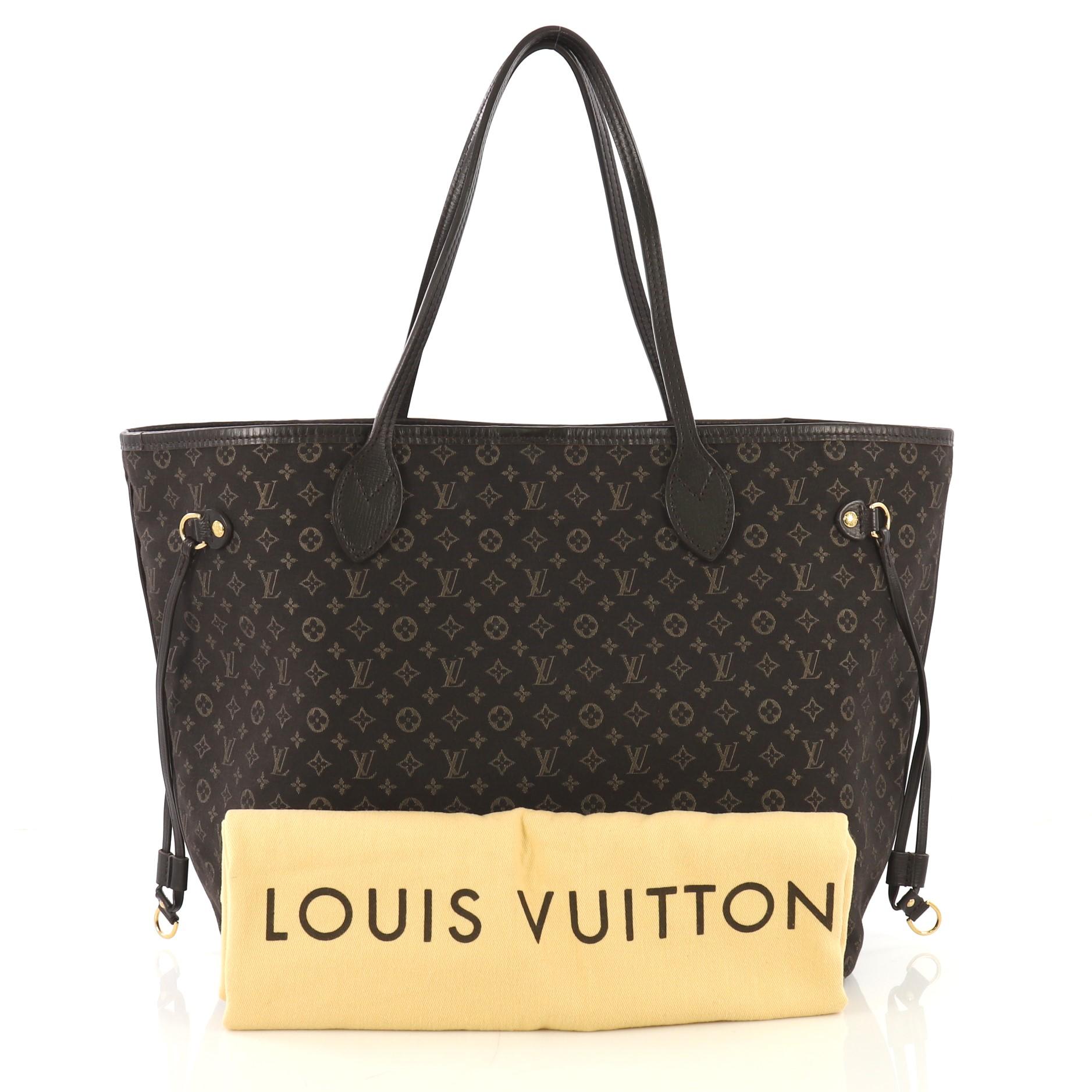 This Louis Vuitton Neverfull Tote Monogram Idylle MM, crafted in dark brown Monogram Idylle, features dual slim handles, side laces, and gold-tone hardware. Its wide open top showcases a dark brown fabric interior with side zip pocket. Authenticity
