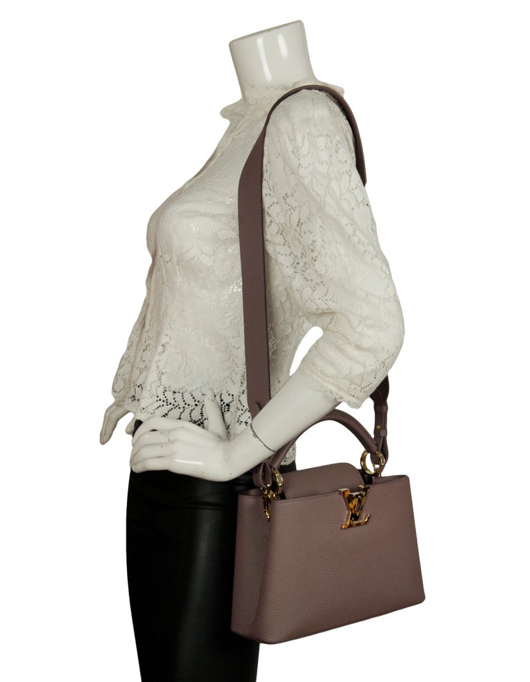 Louis Vuitton Capucines Grey Leather Handbag (Pre-Owned)