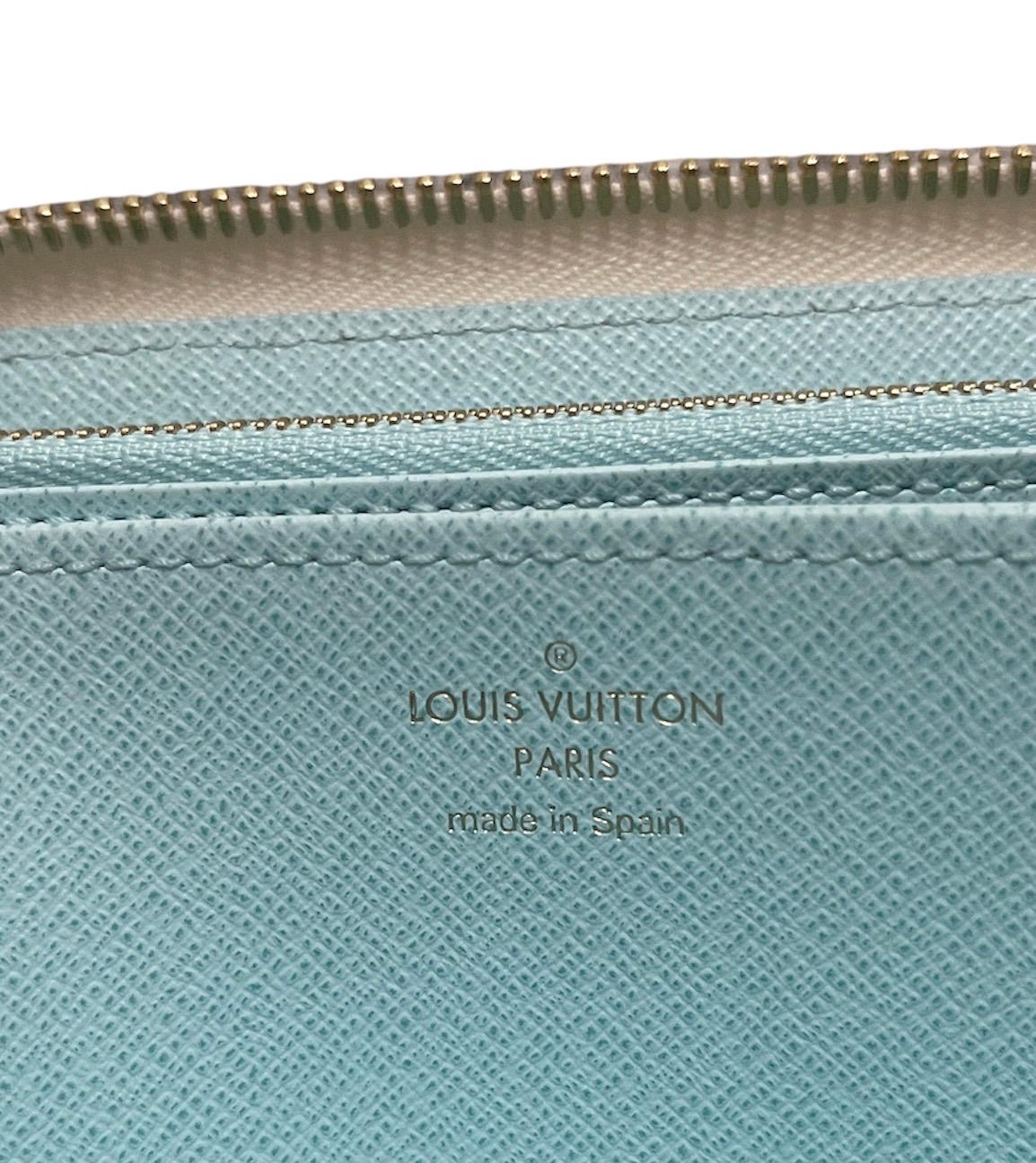 Louis Vuitton NEW Blue Monogram Giant By The Pool Zippy Wallet 2