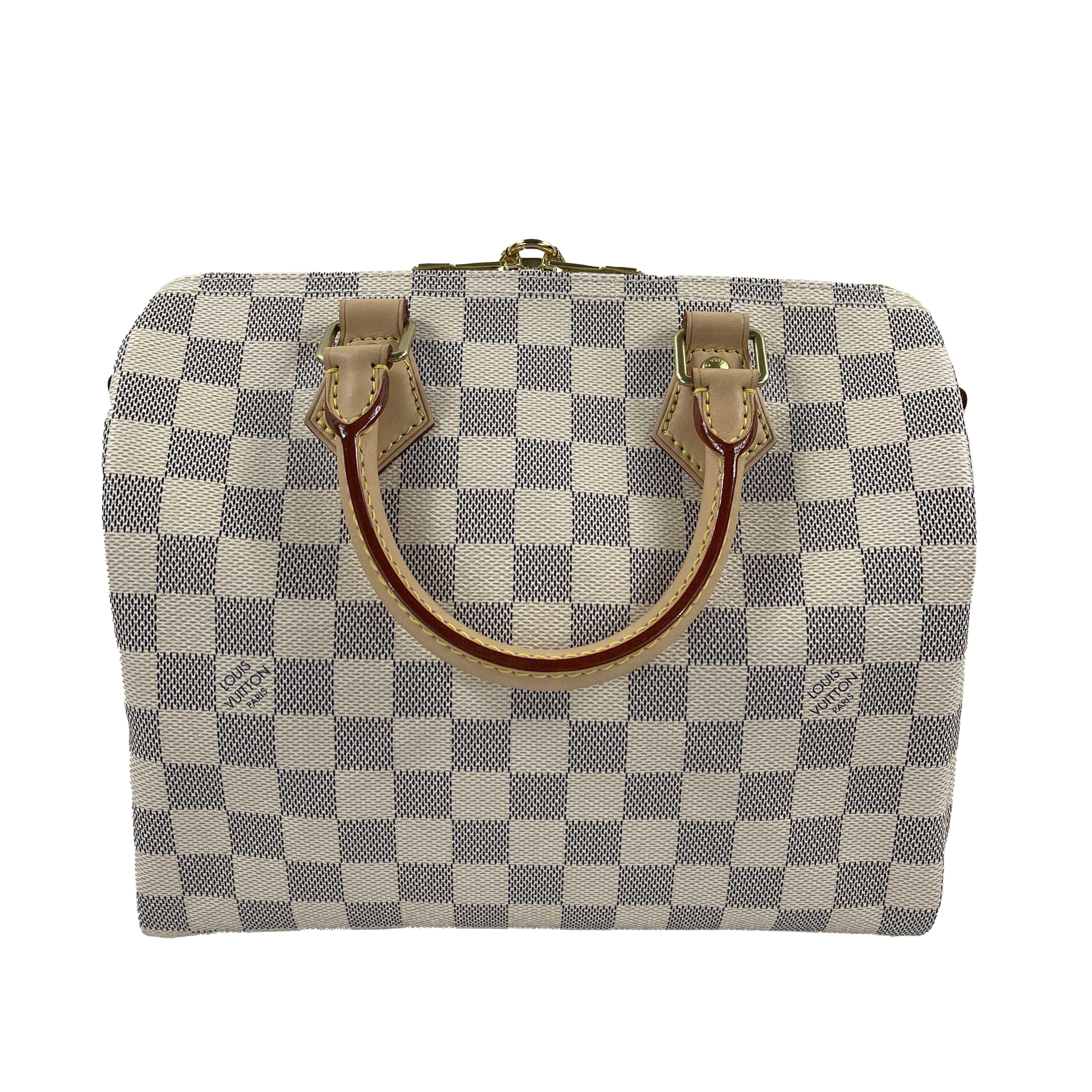 Louis Vuitton - New w/o Tags - Damier Azur Speedy 25 Bandouliere - Grey, Cream, Beige, Gold-Toned Hardware - Handbag

Description

This Louis Vuitton Speedy 25 Bandouliere handbag is crafted with the iconic Damier Azur coated canvas, beige