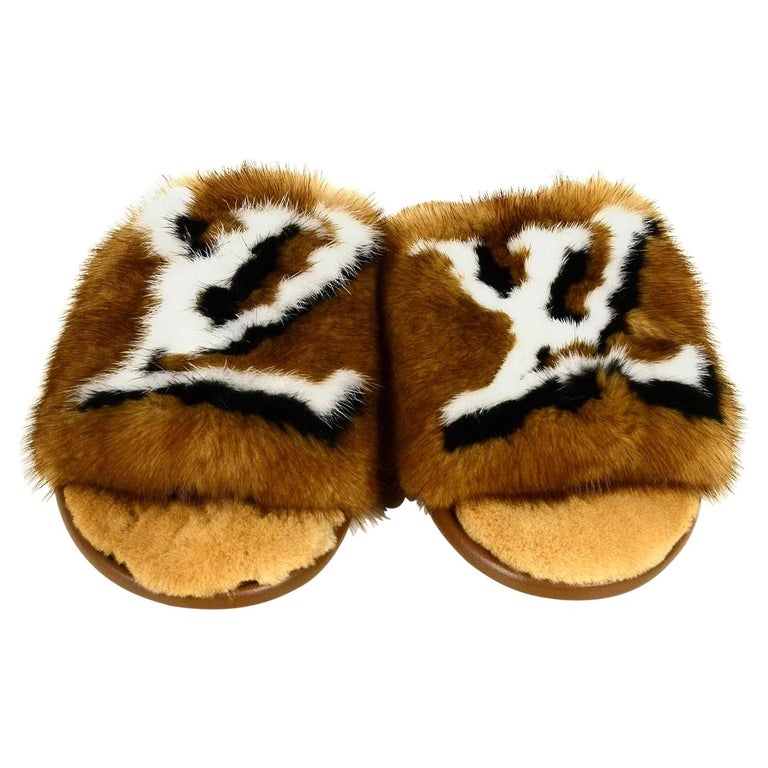 Louis Vuitton Slippers Mink - For Sale on 1stDibs  louis vuitton mink  slippers, mink lv slippers, louis vuitton fluffy slippers