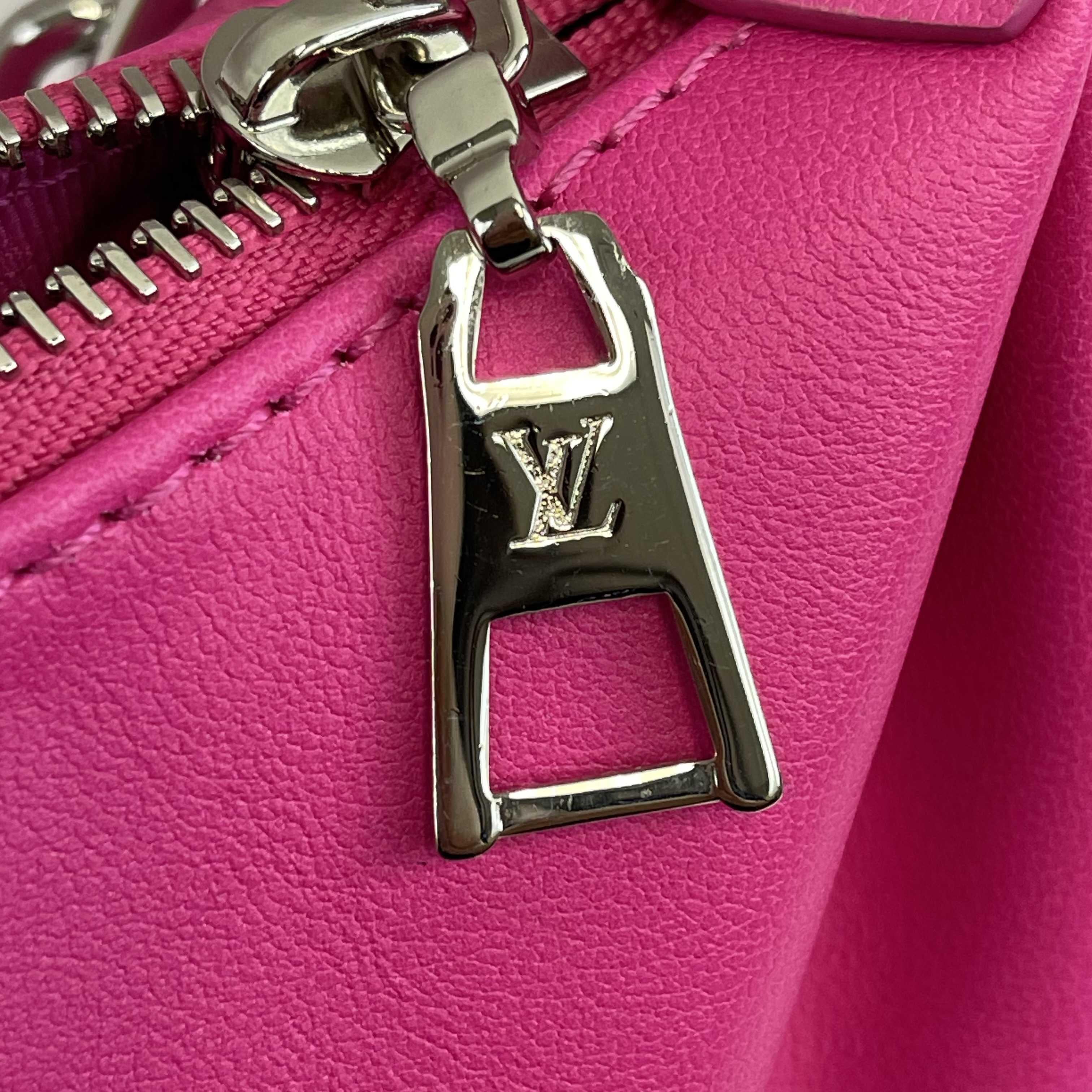 Louis Vuitton - NEW Over the Moon Monogram Rose Miami Pink Shoulder Chain Strap For Sale 1
