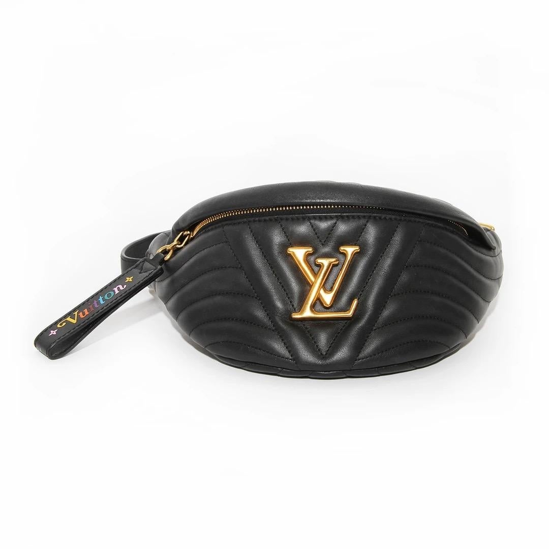 Vintage Louis Vuitton New Wave Bumbag
Made in France 
Black leather 
