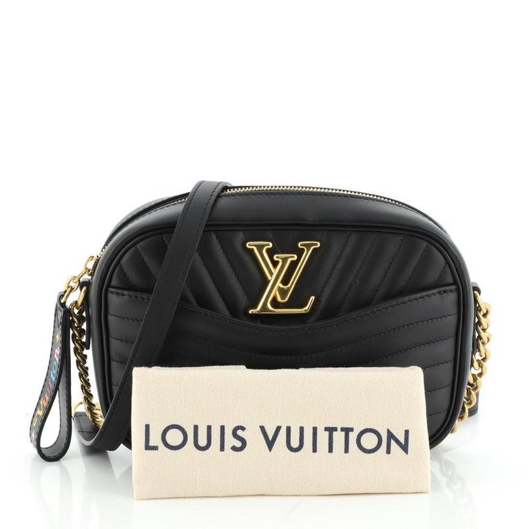 LOUIS VUITTON Authentic Women's New Wave Camera Bag Shoulder Bag Logo Black