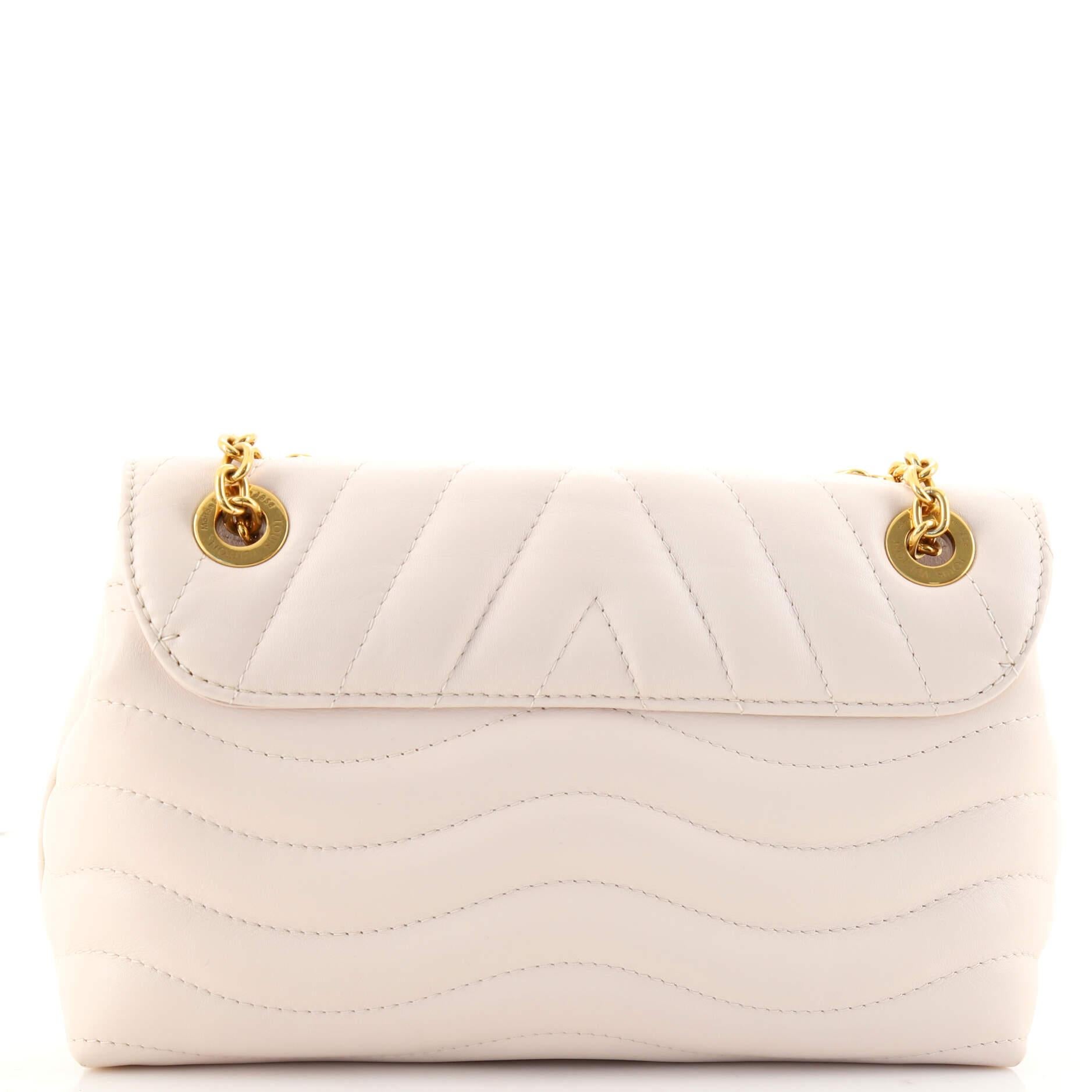 louis vuitton white quilted bag