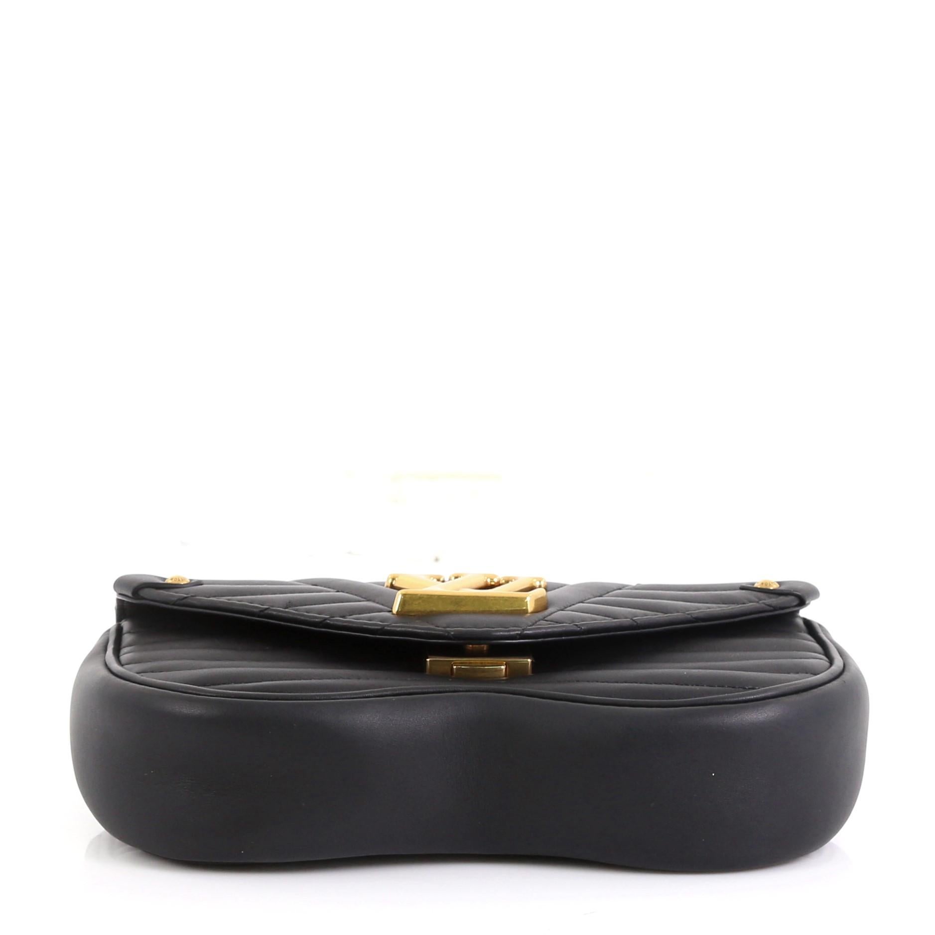 louis vuitton new wave chain bag mm price