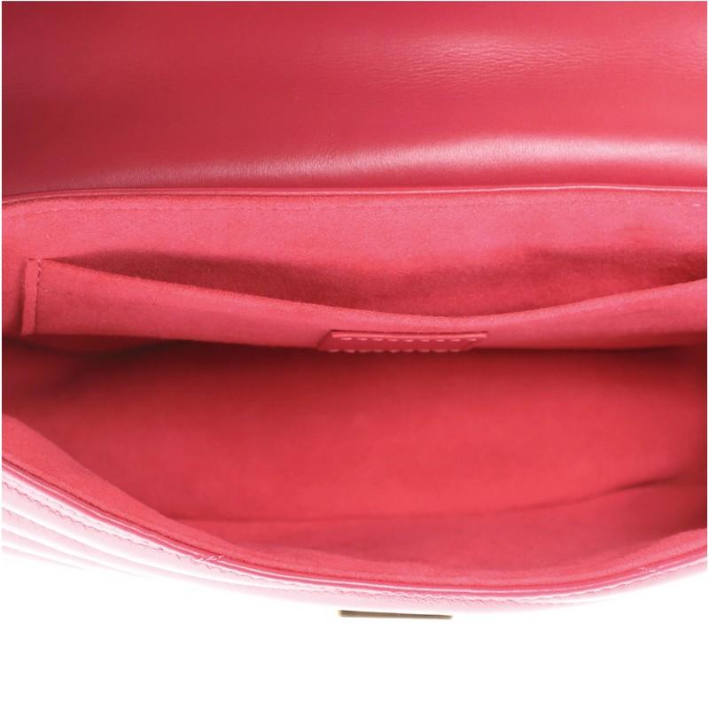 Louis Vuitton New Wave Chain Bag Quilted Leather MM In Good Condition In NY, NY