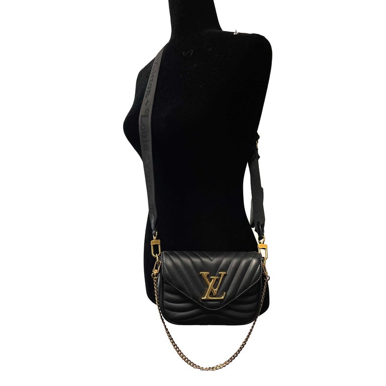 Louis Vuitton Louis Vuitton New Wave Multi Pochette Black Smooth Cowhide  Leather at 1stDibs