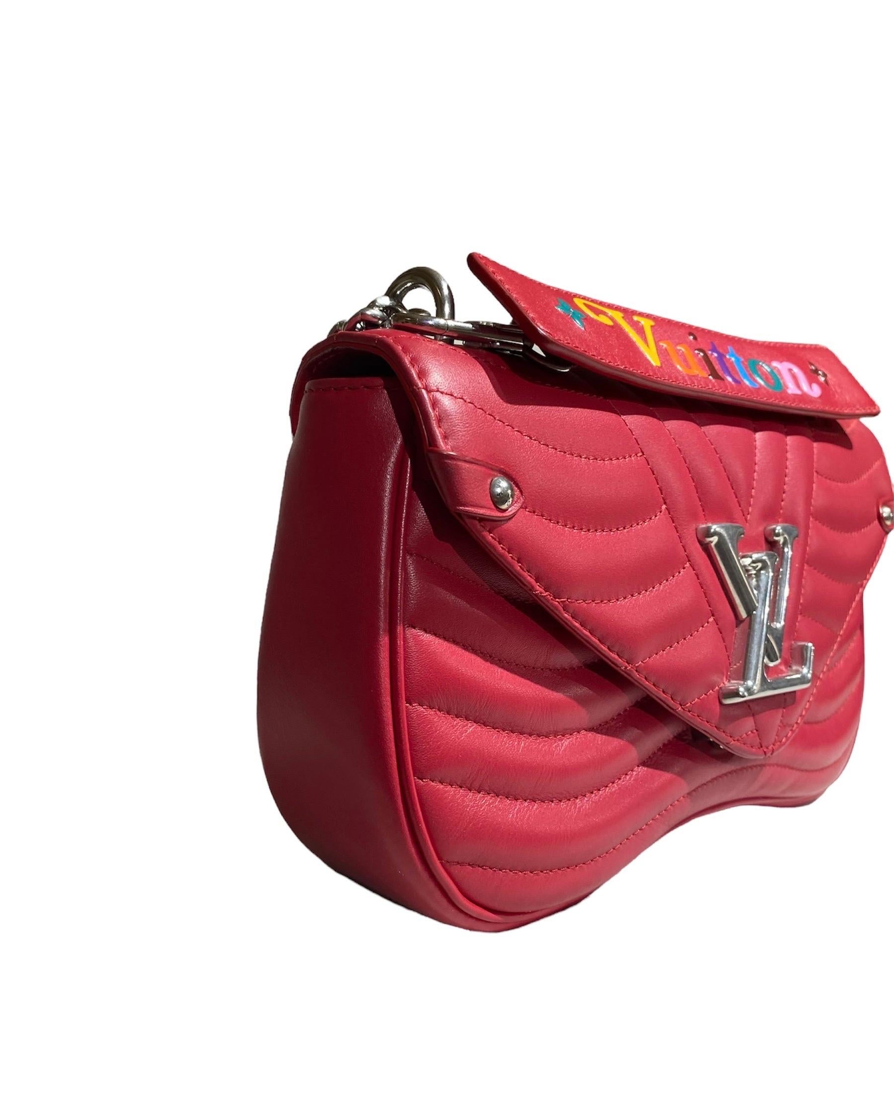 Louis Vuitton New Wave Red In Excellent Condition In Torre Del Greco, IT