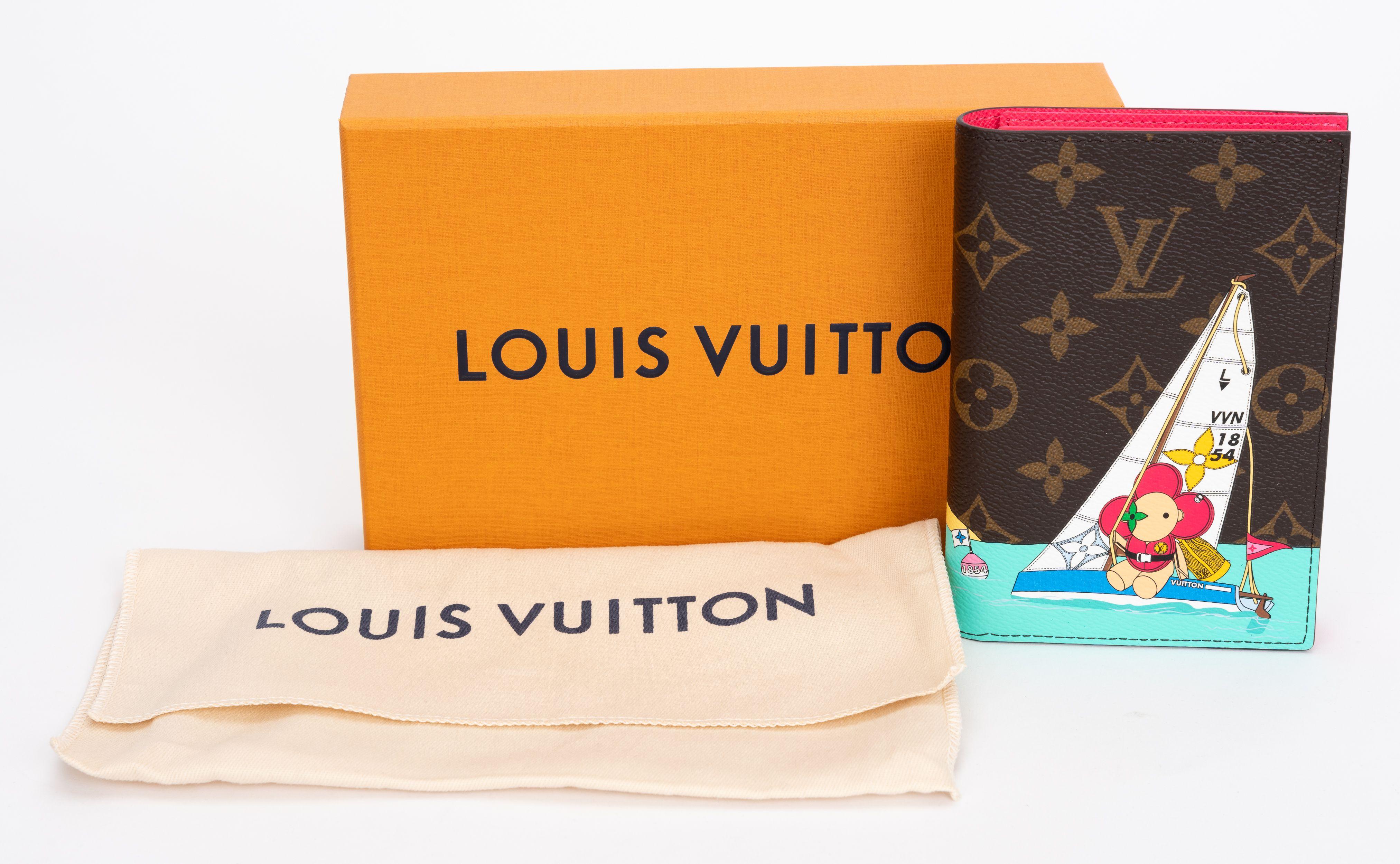 Louis Vuitton New Xmas 23 Passport Cover For Sale 1