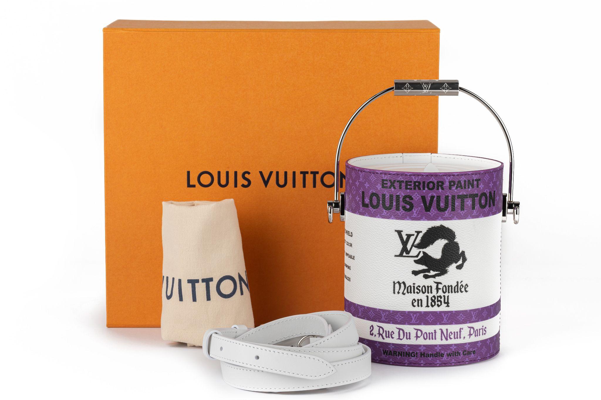 NIB Lackiertes Monogrammiertes Louis Vuitton-Kleid im Angebot 10