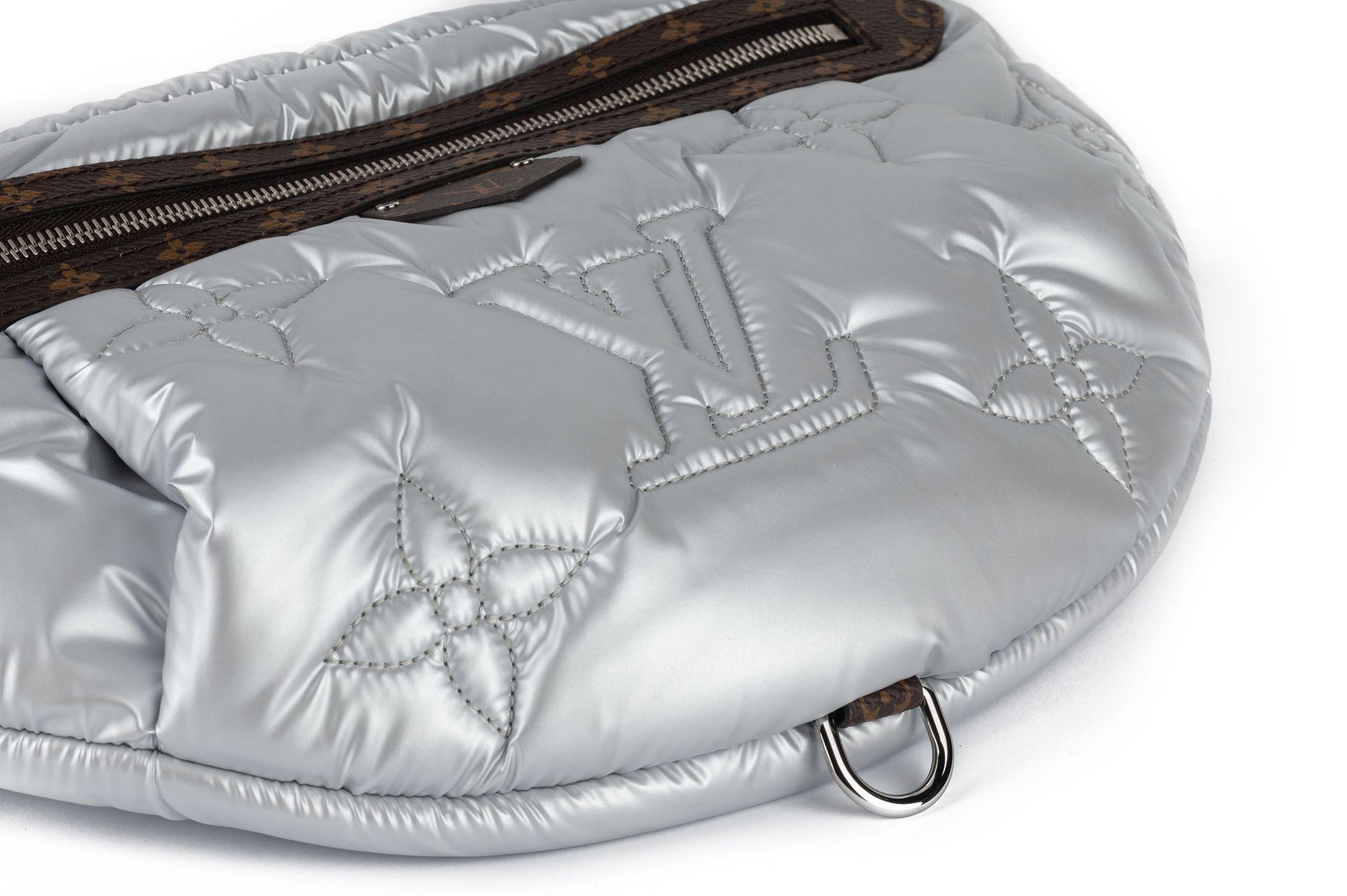 Louis Vuitton NIB Silver Pillow Bumbag LOGO In New Condition For Sale In West Hollywood, CA