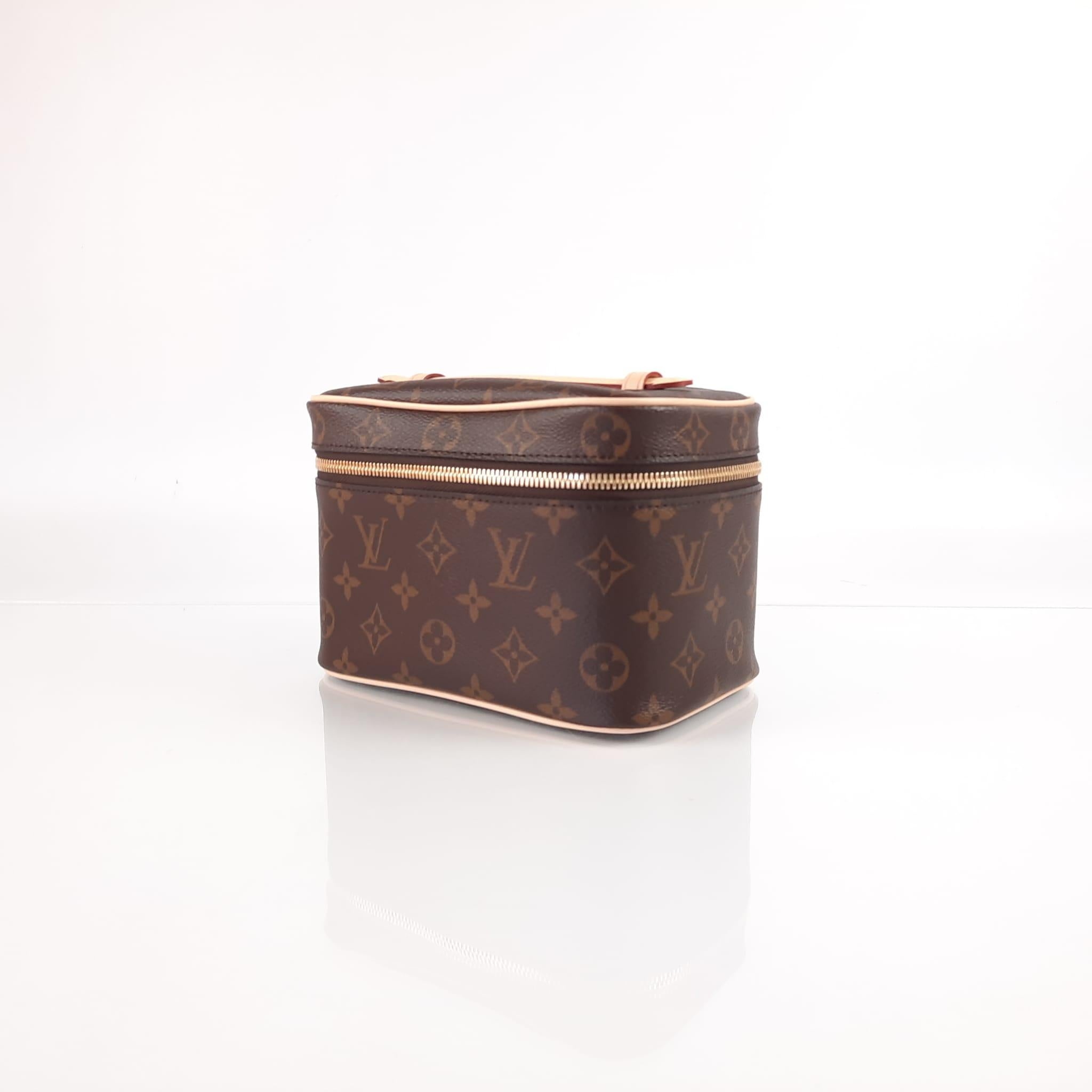 Louis Vuitton Nice Mini Toiletry Bag Monogram Canvas For Sale at