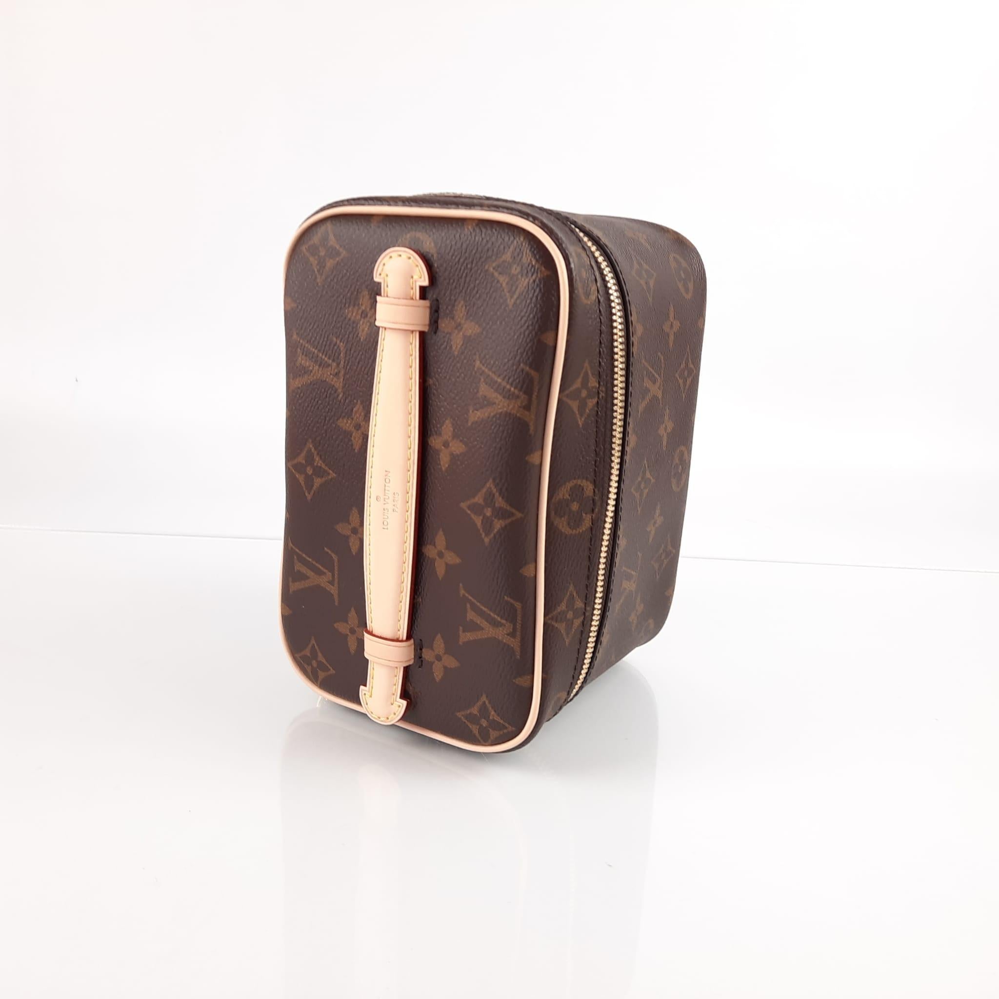 Louis Vuitton Nice Mini Toiletry Bag Monogram Canvas For Sale at