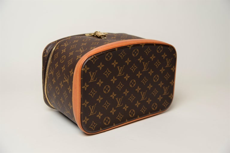 Nice leather vanity case Louis Vuitton Brown in Leather - 31314085
